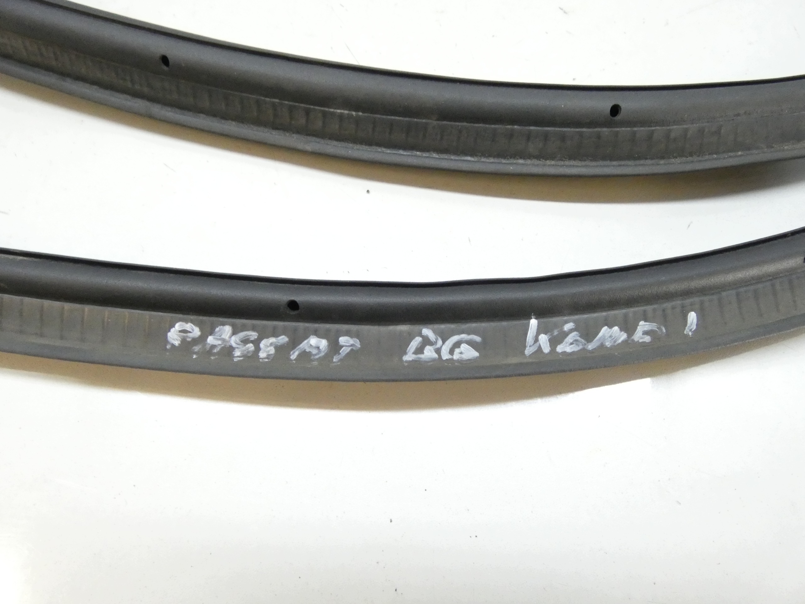 gasket boot VW PASSAT B6 KOMBI 05-10 3C9827705A