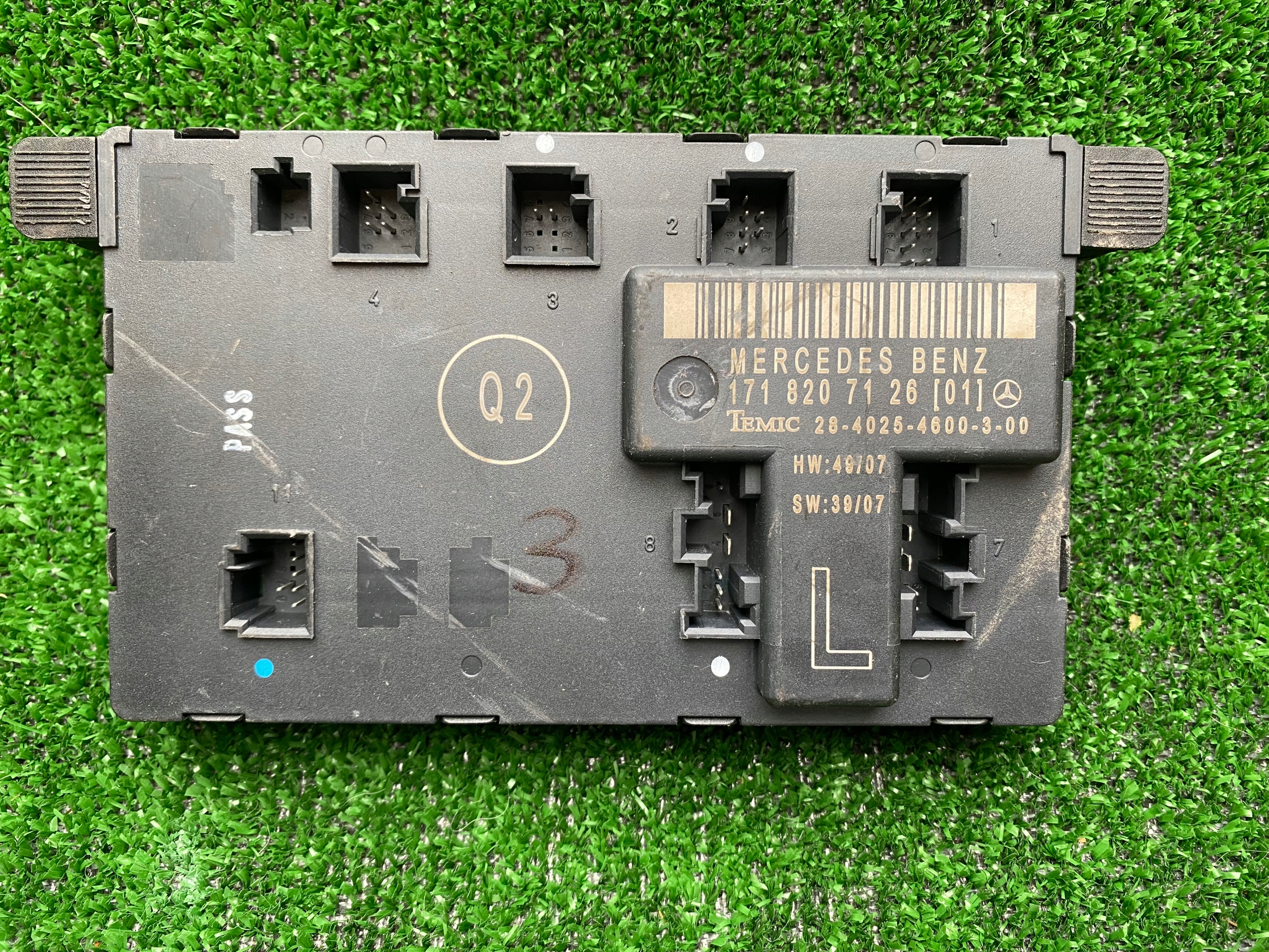 1718207126 модуль лівих дверей MERCEDES SLK R171