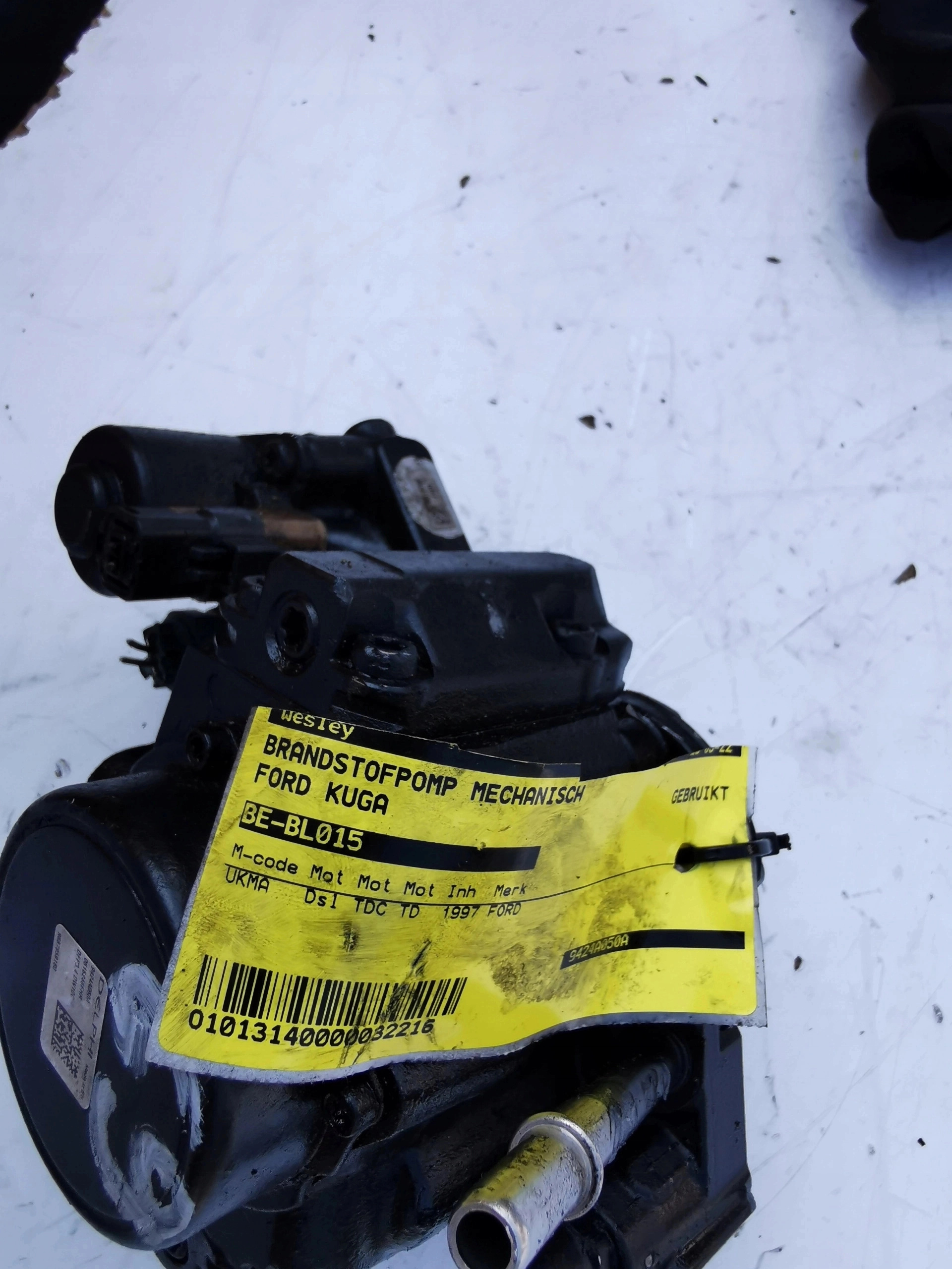 FORD KUGA 2.0D 9424A050A 9687959180 injection pump