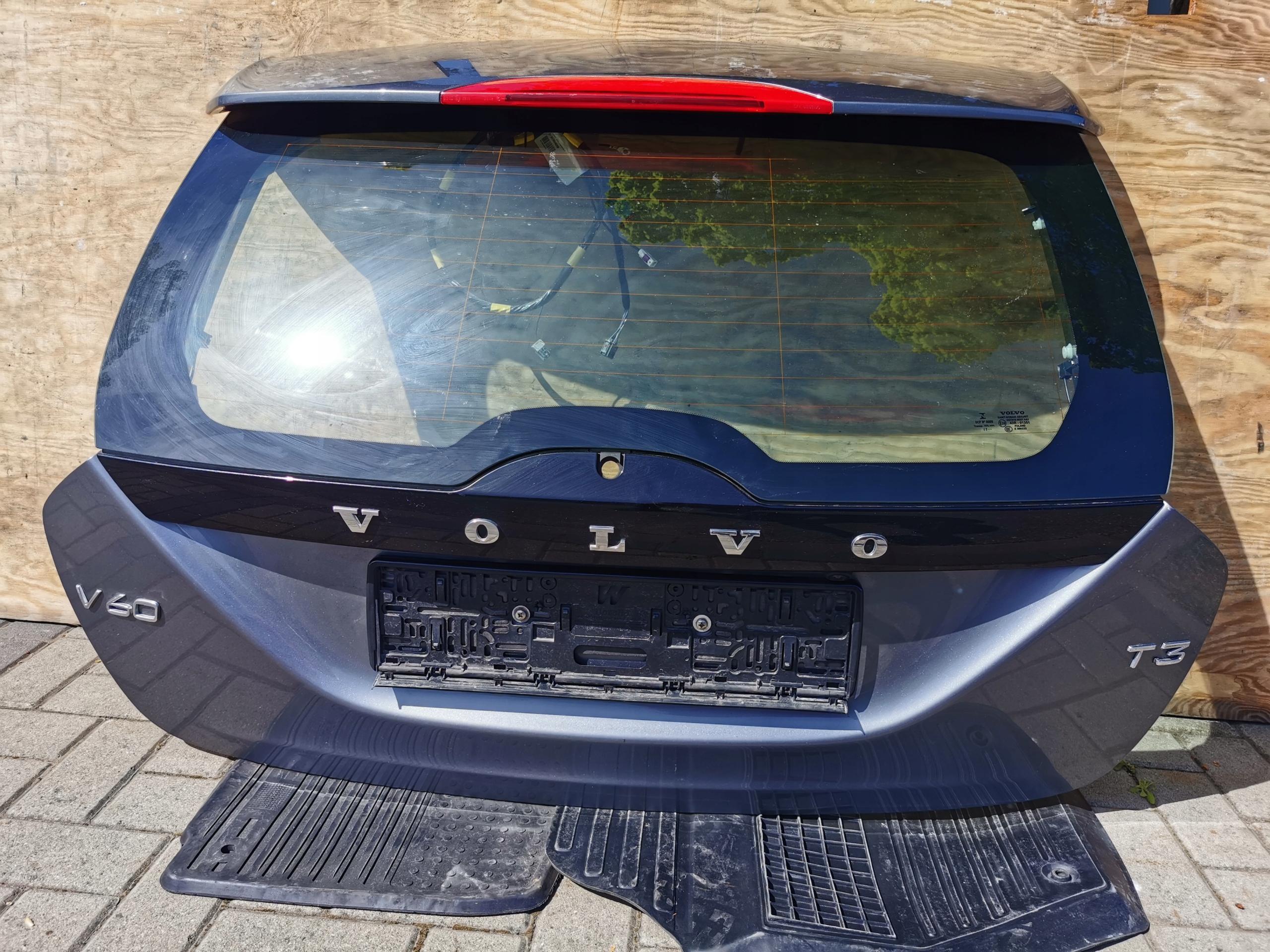 крышка багажника задняя volvo V60
