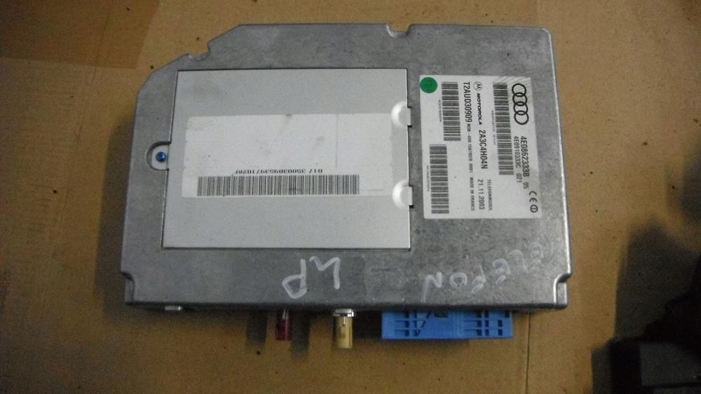 4E0862333B - AUDI A8 D3 02-09 модуль драйвера телефона