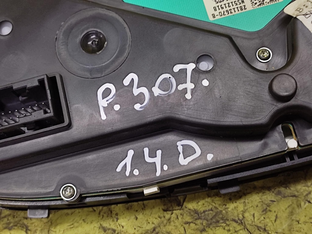 PEUGEOT 307 1.4 HDI dials P9647538480