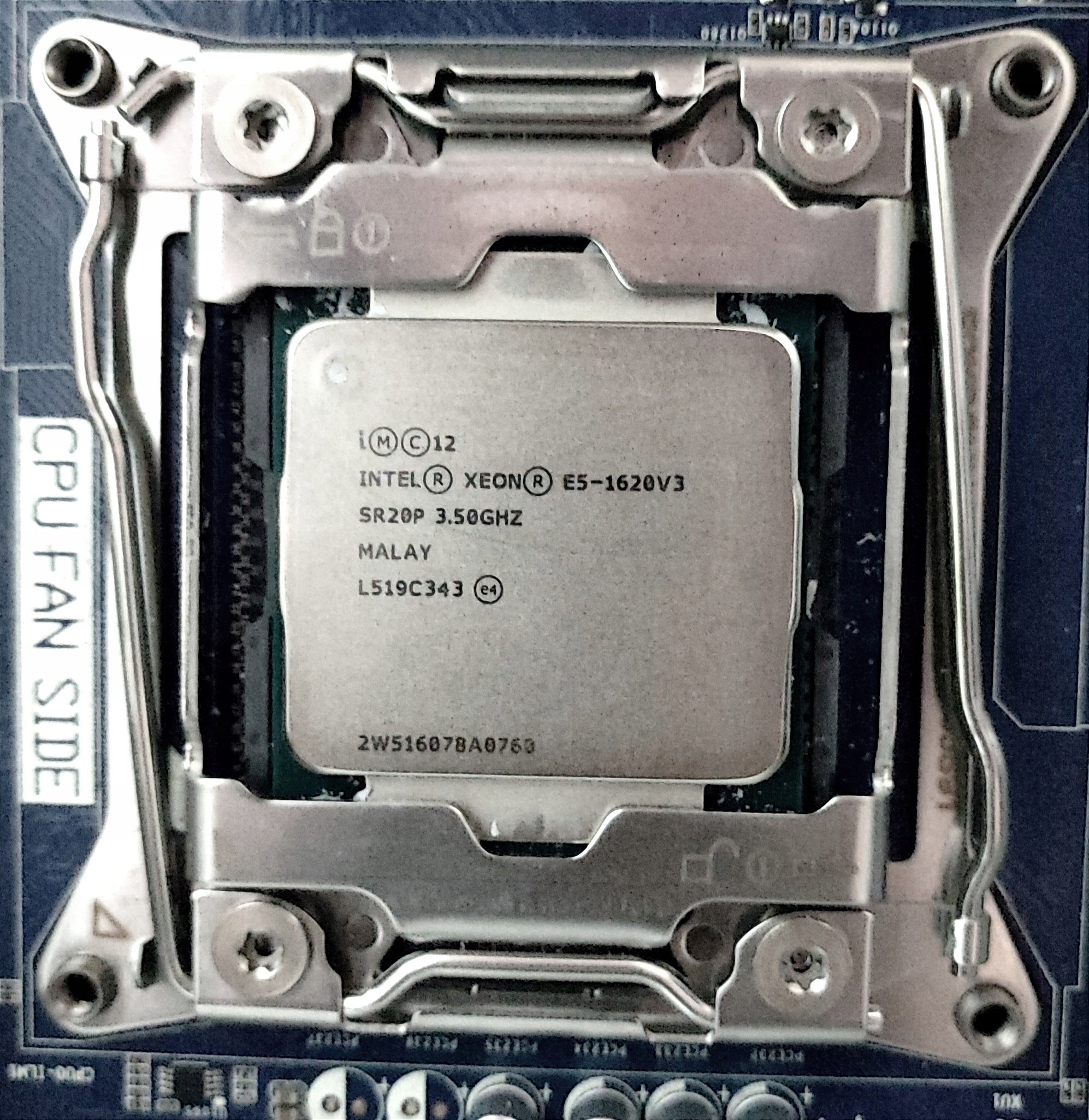 HP ProLiant ML110 Gen9 Xeon E5-1620v3, bez RAM, bez dysku Typ pamięci RAM DDR4