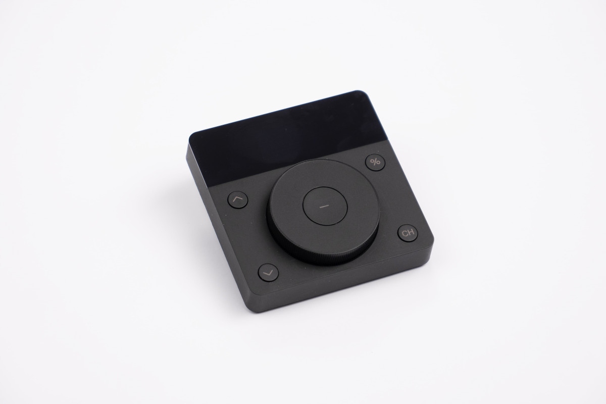 Yooda Nástenný diaľkový ovládač Scroll 15-kanálový, čierny, Ysh