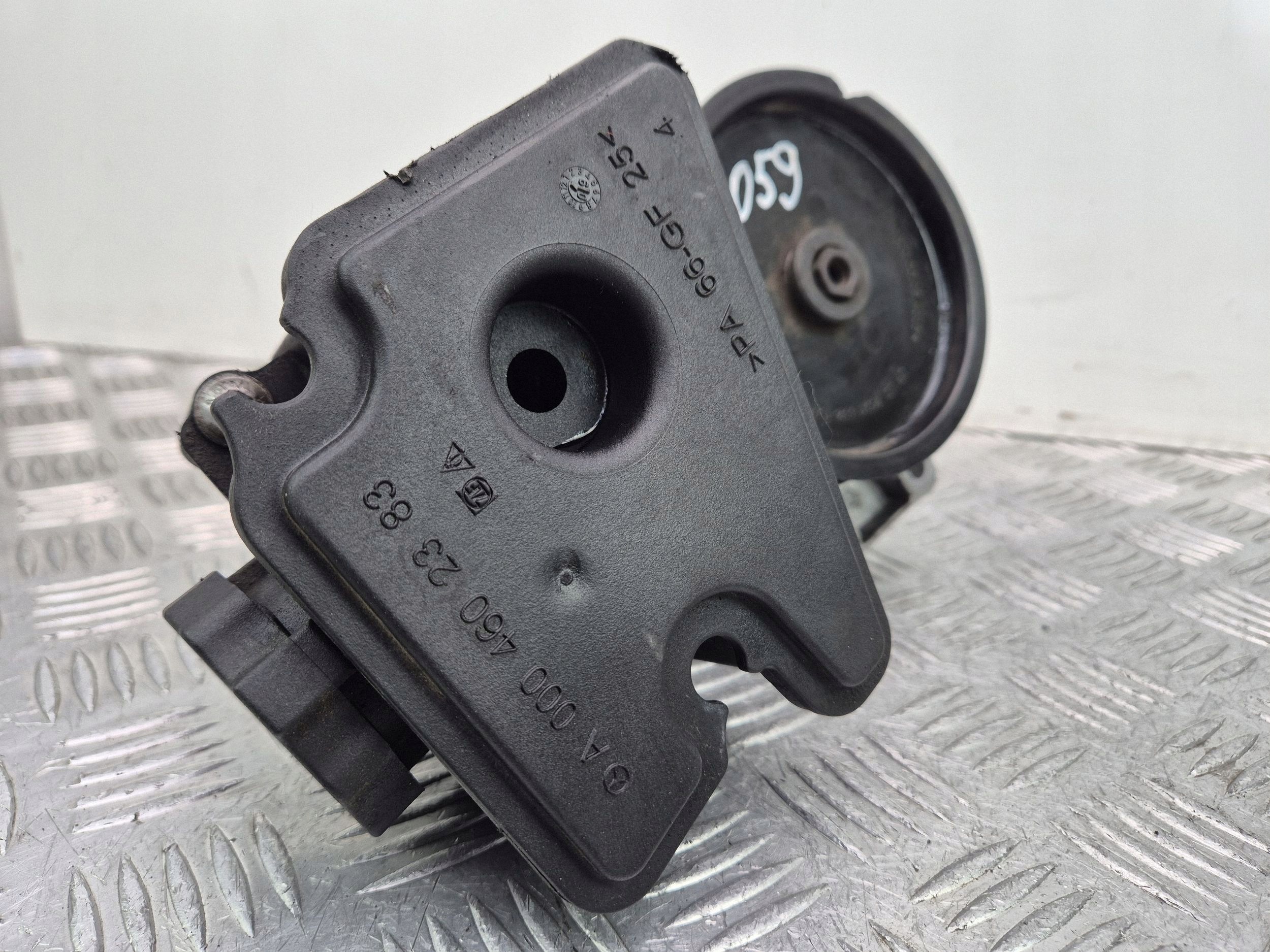 Mercedes C280 W204 servo pump LH2114612