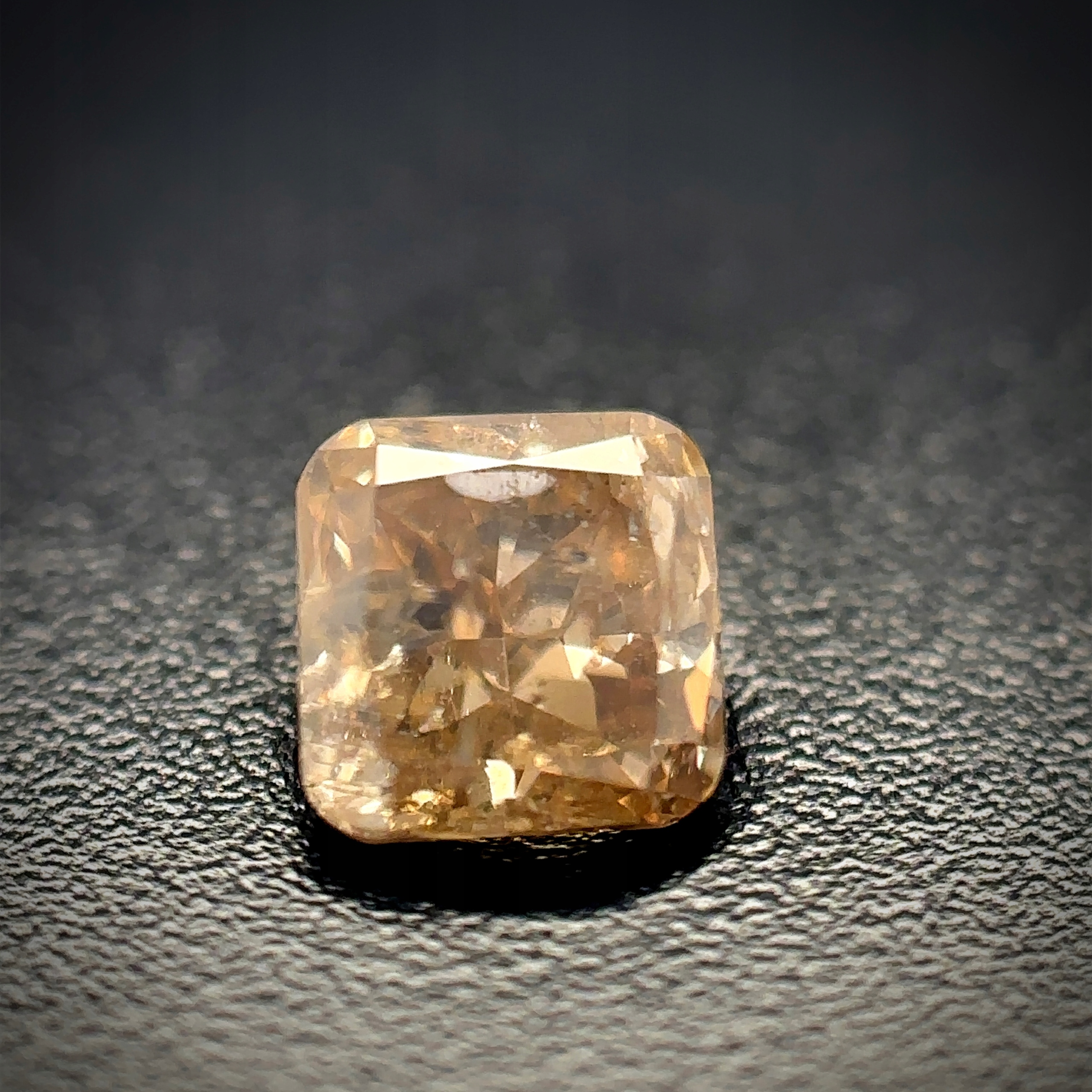 Přírodní Diamant 0.45ct Hnědý Cushion I2 Certifikát Algt
