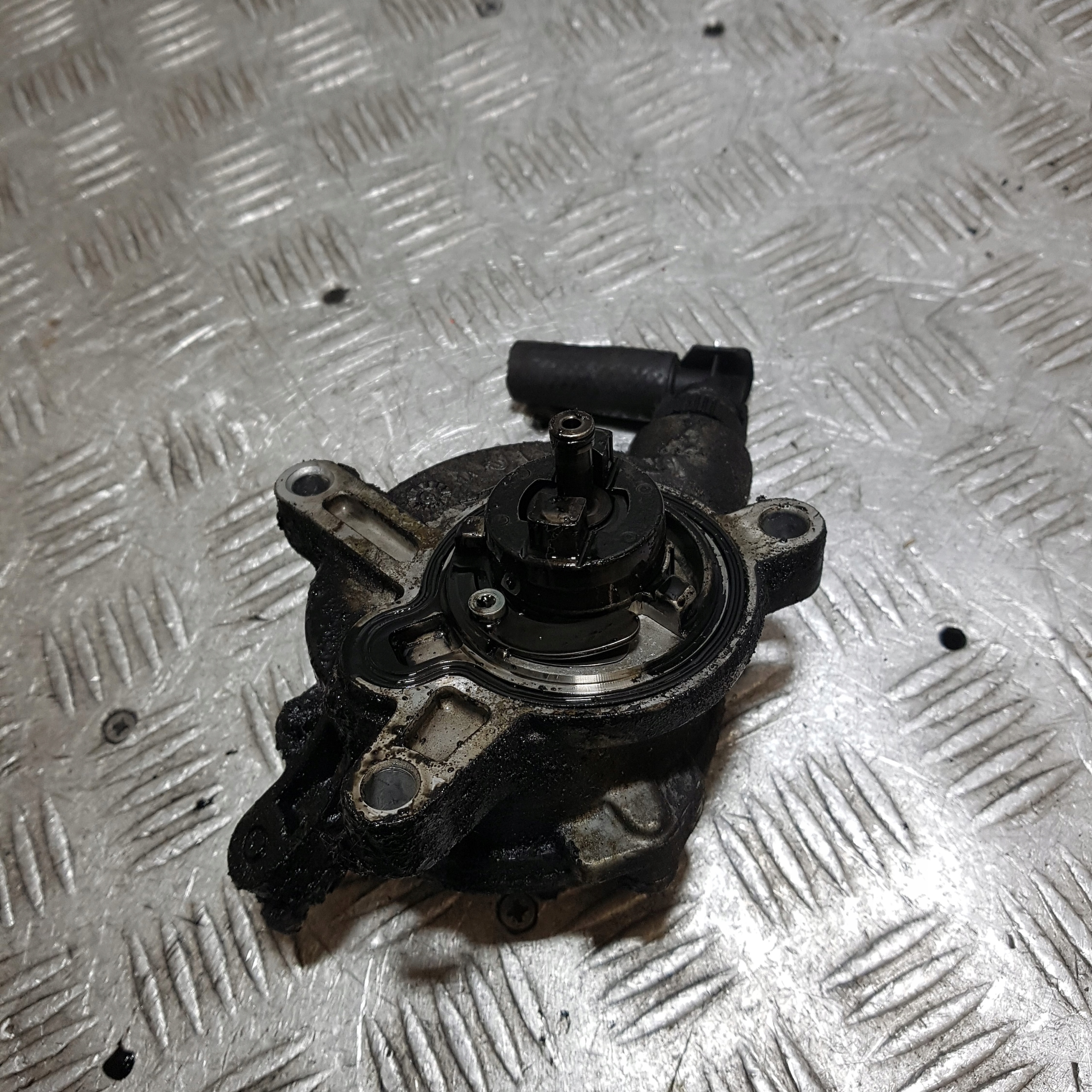pump VACUM VAKUM VOLVO XC90