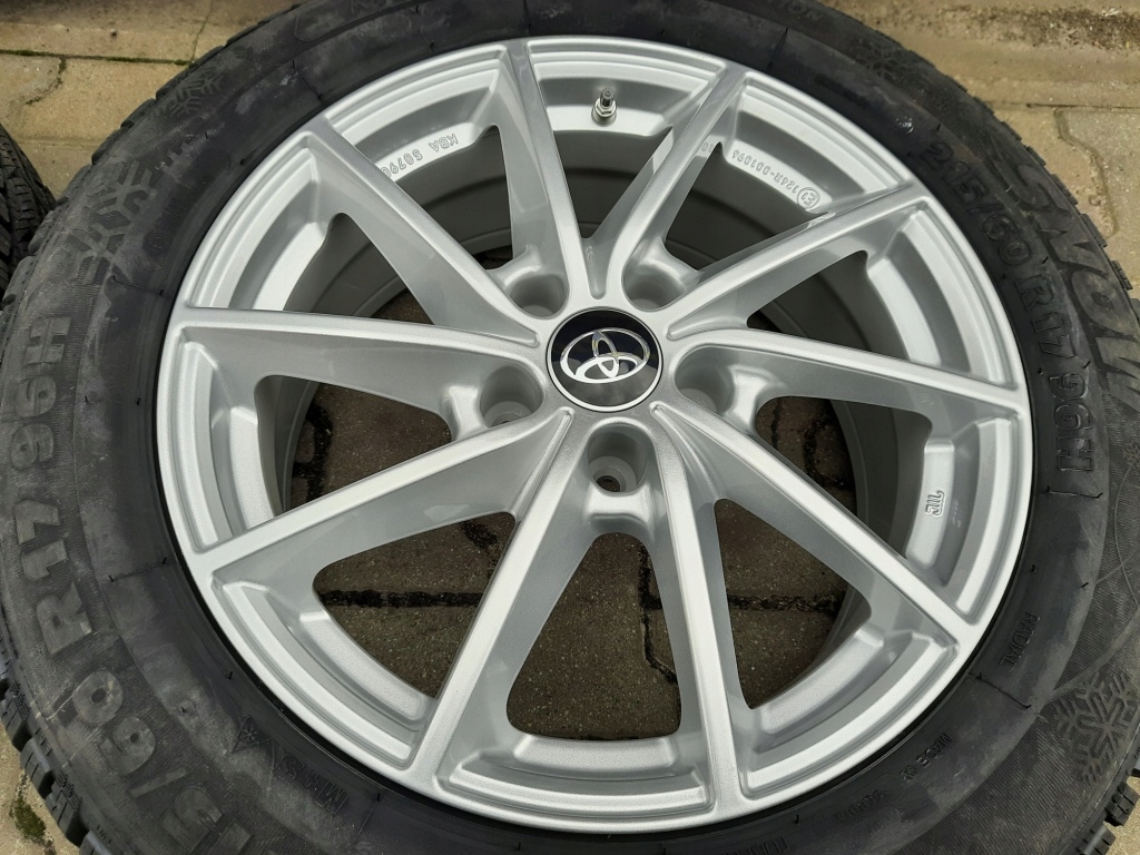 TOYOTA CHR CH R KOLA ZIMOWE 215 60R17 CZUJNIKI Tire width 215 mm