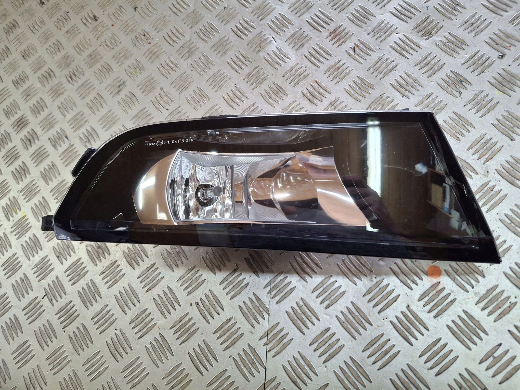 Nebelscheinwerfer rechts SKODA FABIA III 2014R->