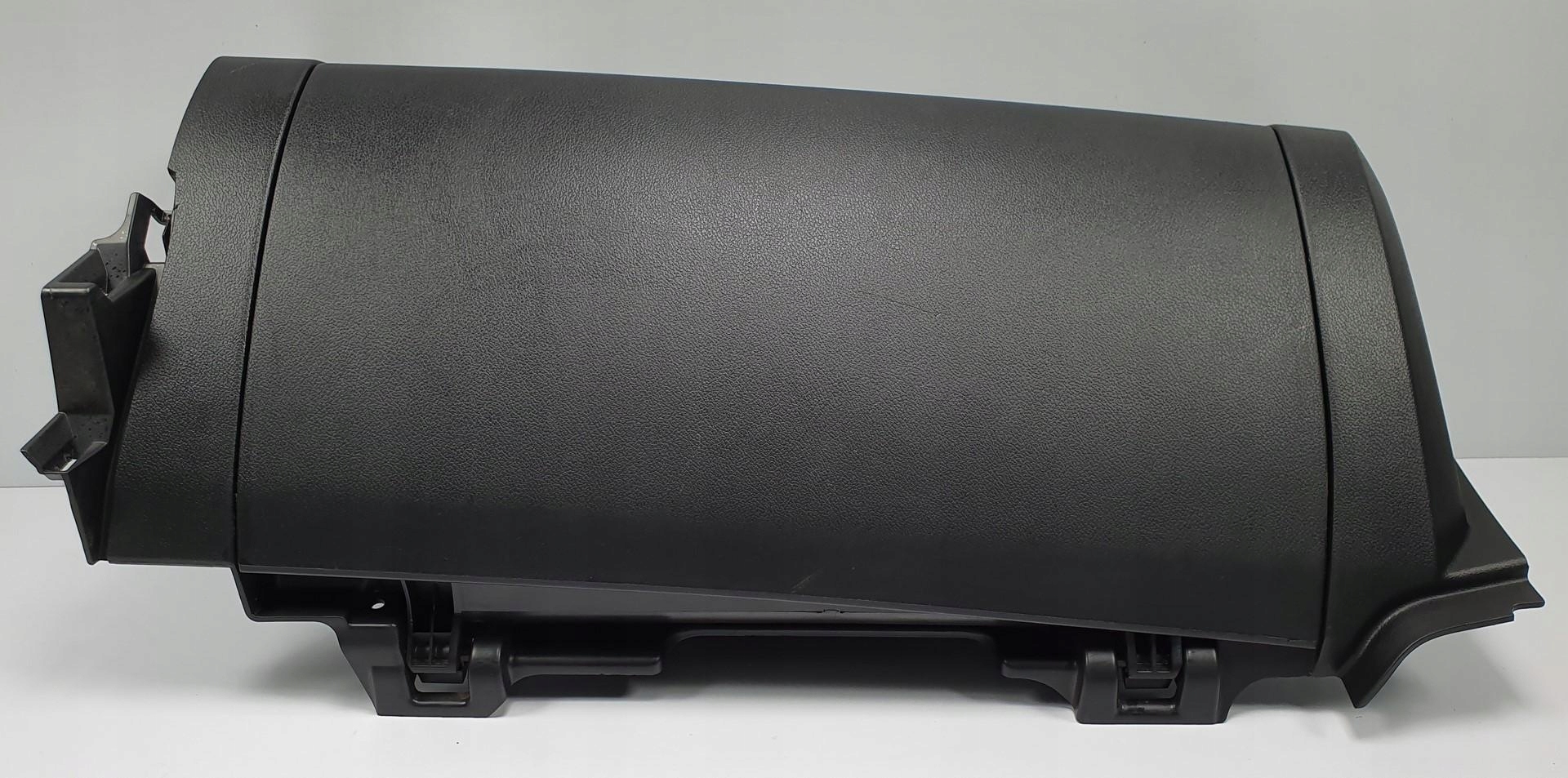 бардачок пассажира mazda 64030 европа