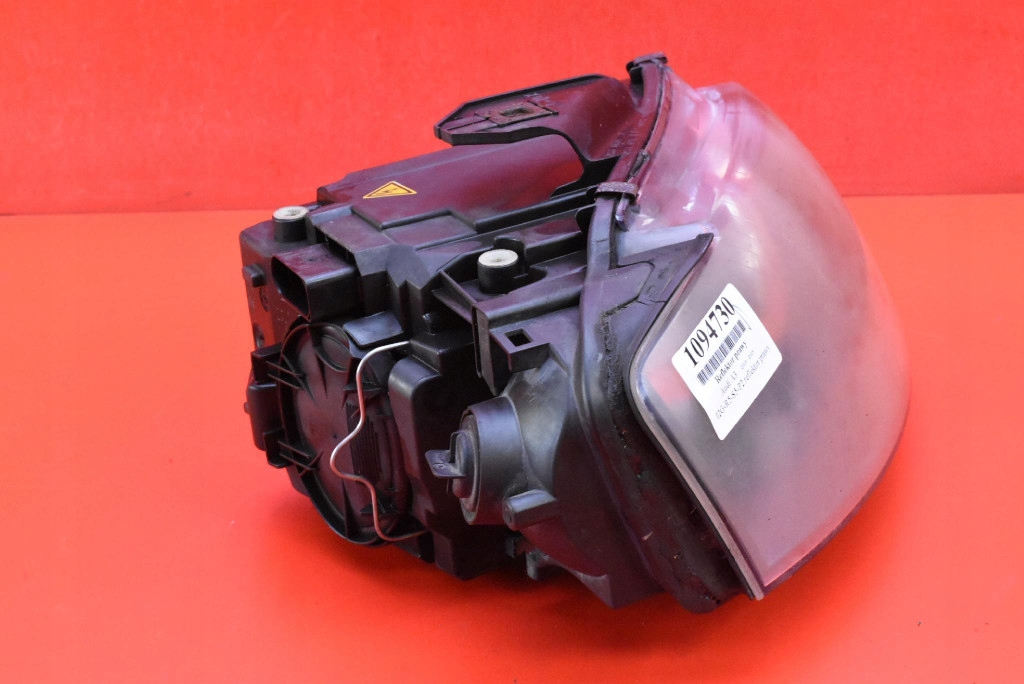 REFLEKTOR right light front lens XENON EU AUDI A3 8P 03-05