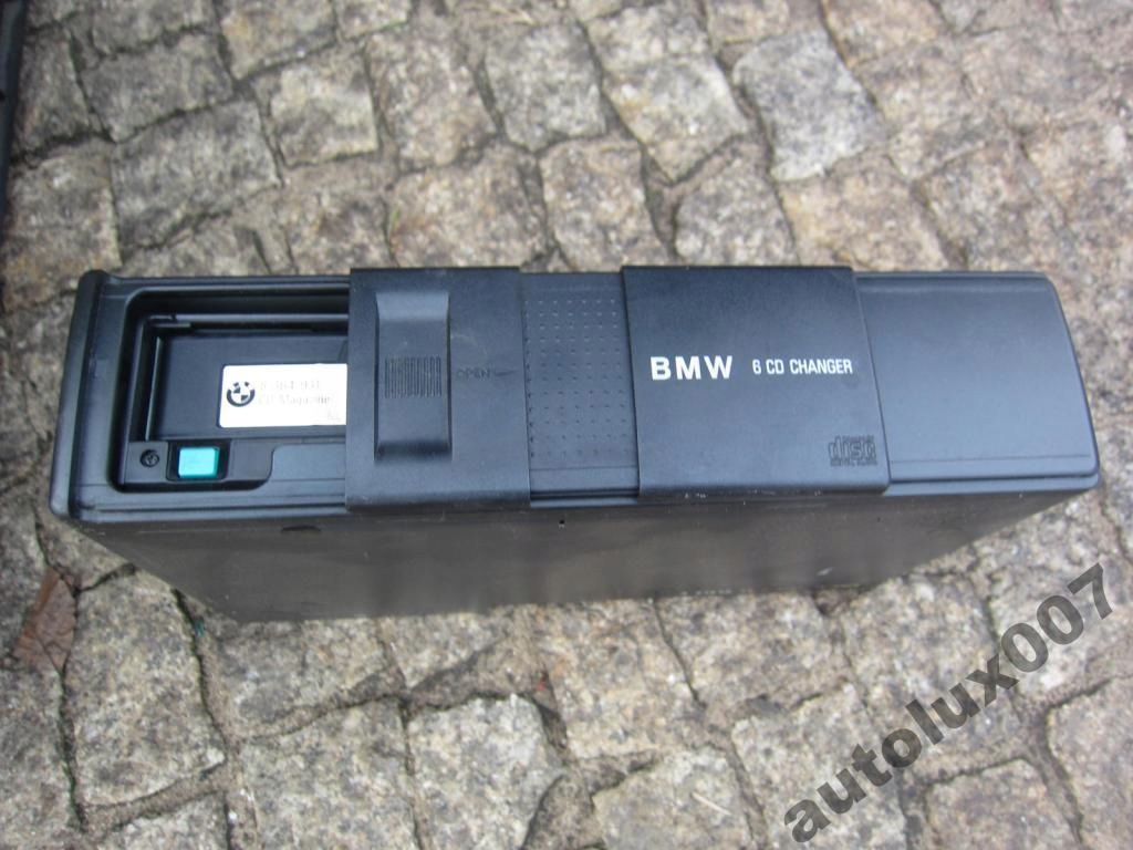 65126913390 - BMW E46 седан купе CD-чейнджер магазин