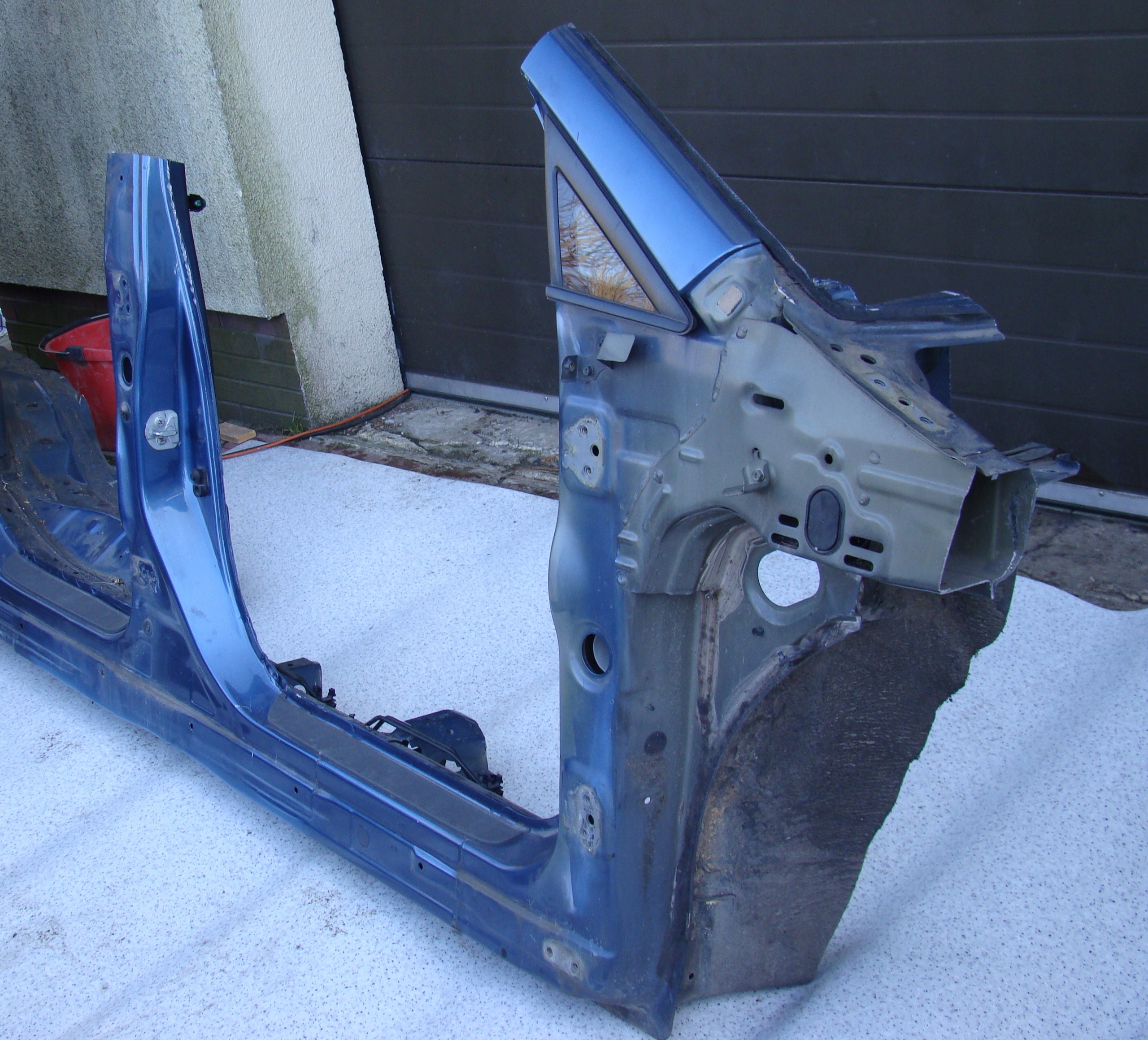 ПОРОГ СТОЙКА ПРАВЫЙ SUBARU TRIBECA 06r