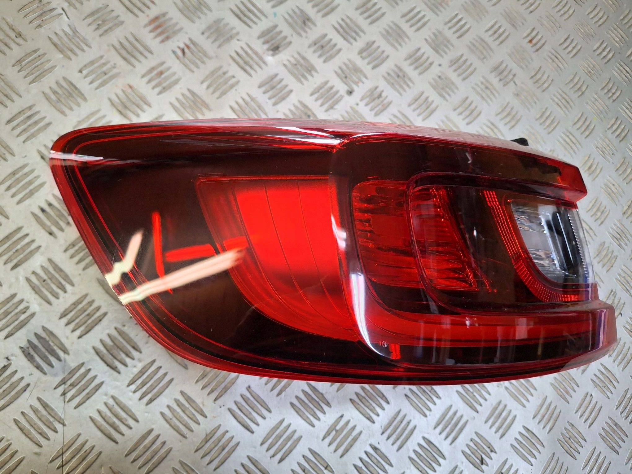 light rear left LED NAROZNA RENAULT ARKANA 2019R->