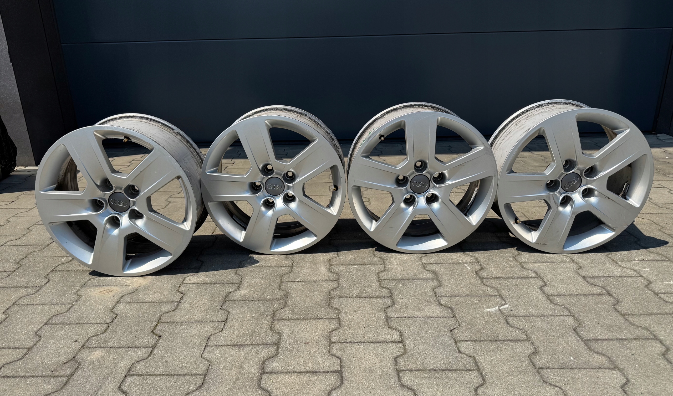 disk hliníkový Audi OE 8E0601025B 7.0" x 16" 5x112 ET 42
