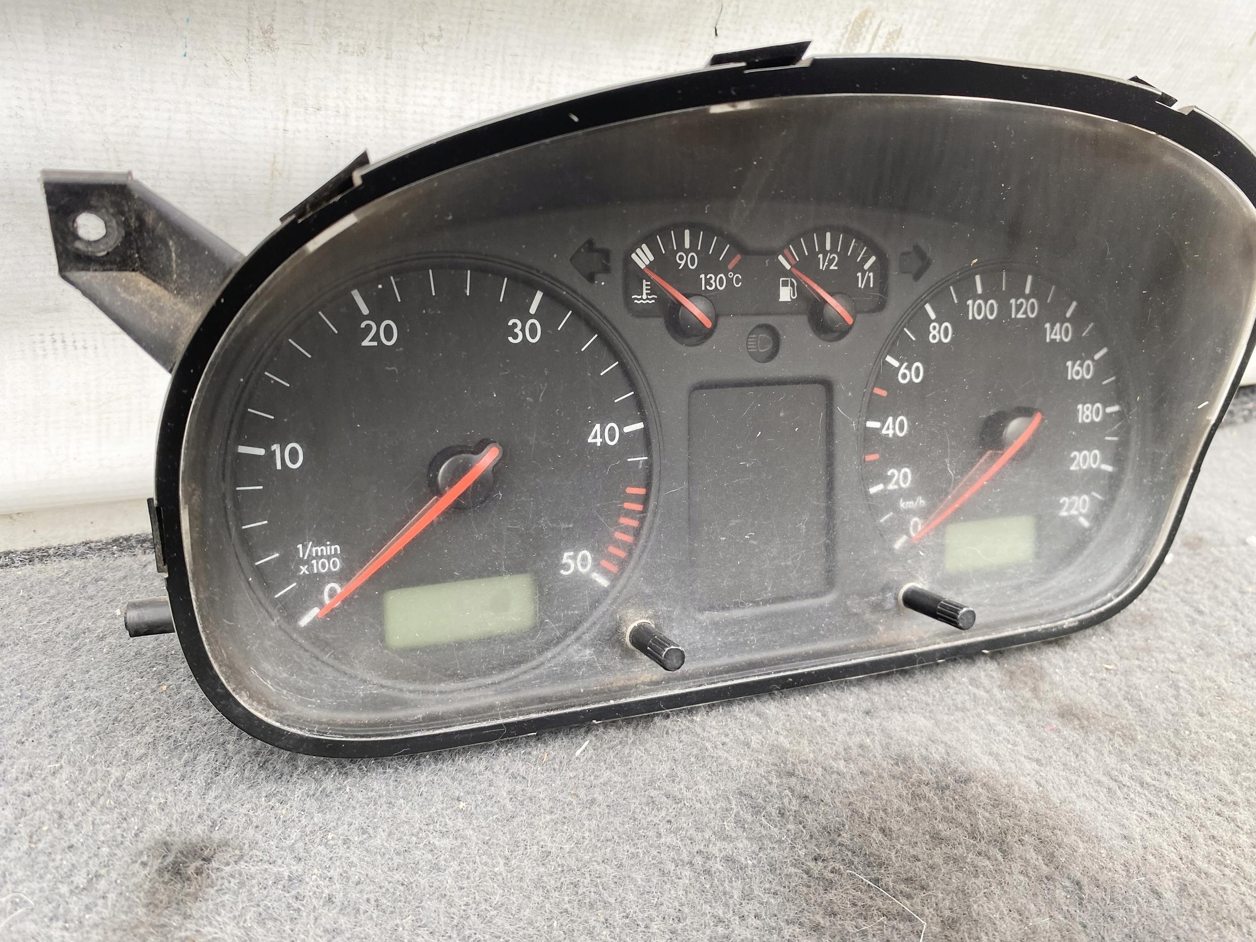 VW TRANSPORTER T4 2.5TDI 99- dials dials PREDKOSCIOMIERZ 7D0920800B