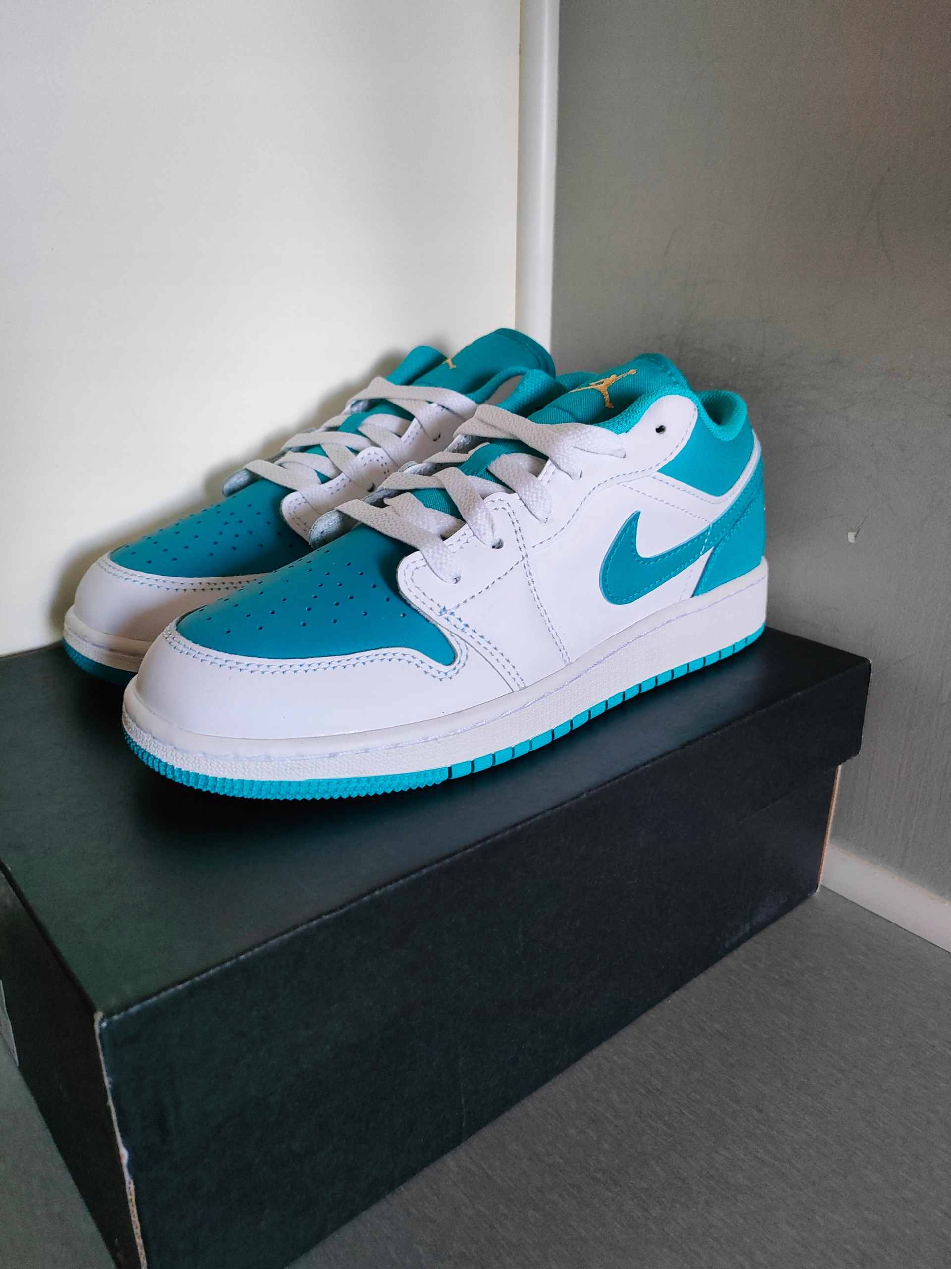 Boty Jordan 1 low celestial aquatone 38,5 553560-174