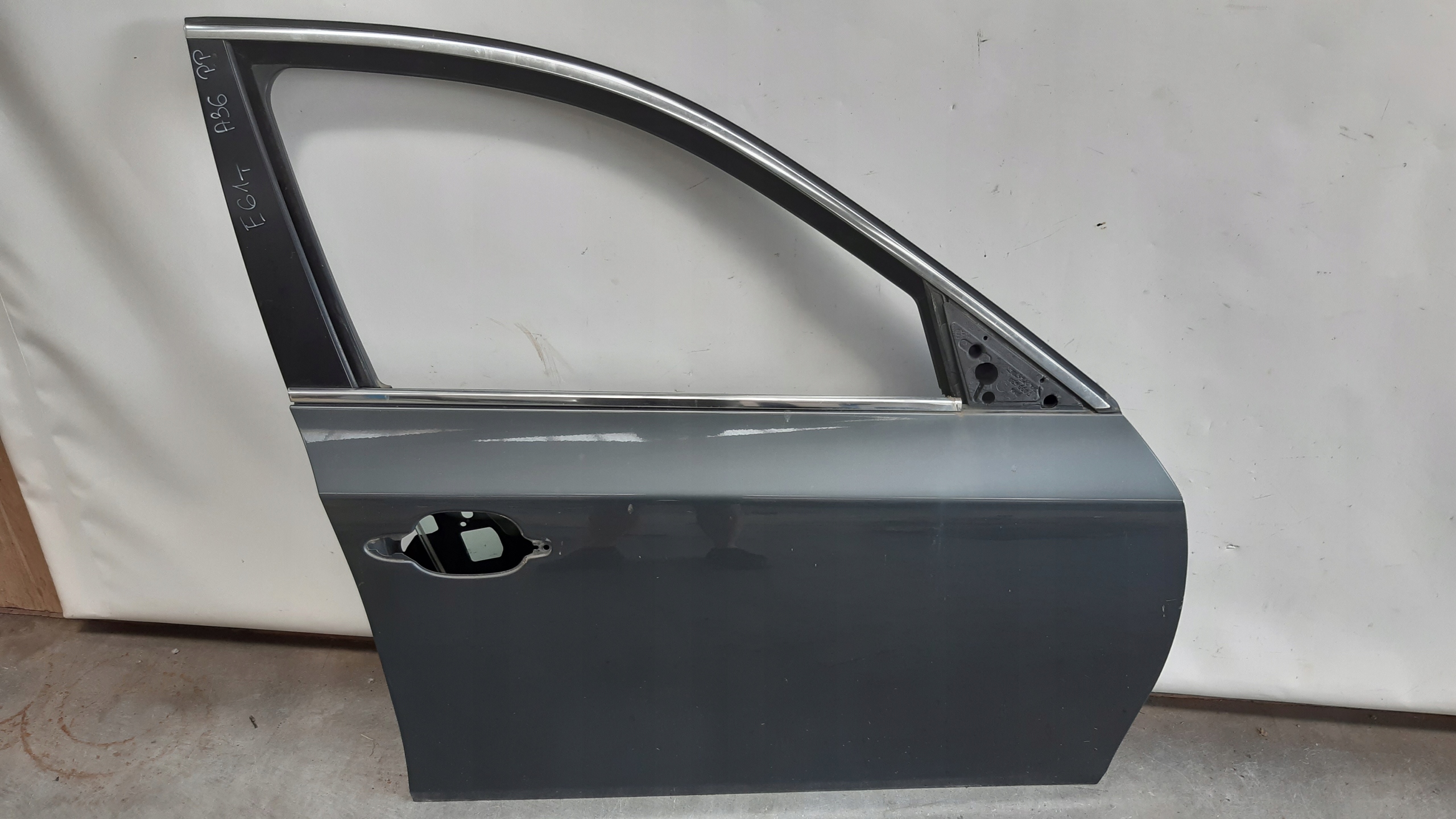 dveře pravý předek A36 BMW E61 525i przedlift