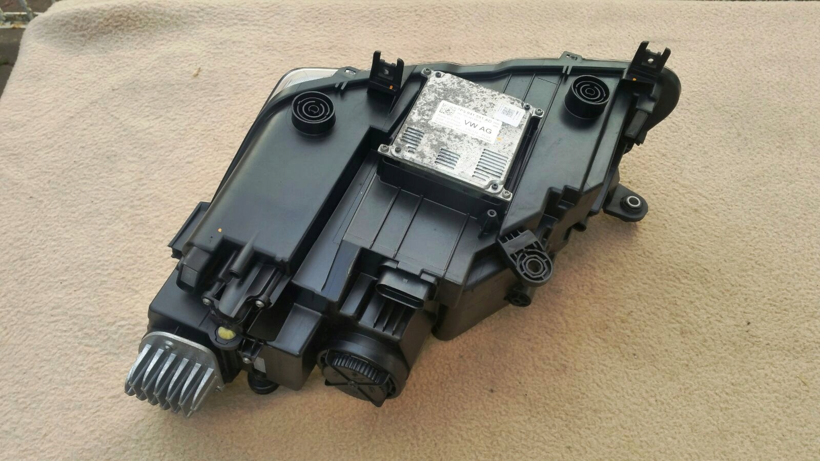 SEAT ATECA FULL LED LAMPA PRZÓD PRAWA 576941008D Numer katalogowy producenta 576941008D