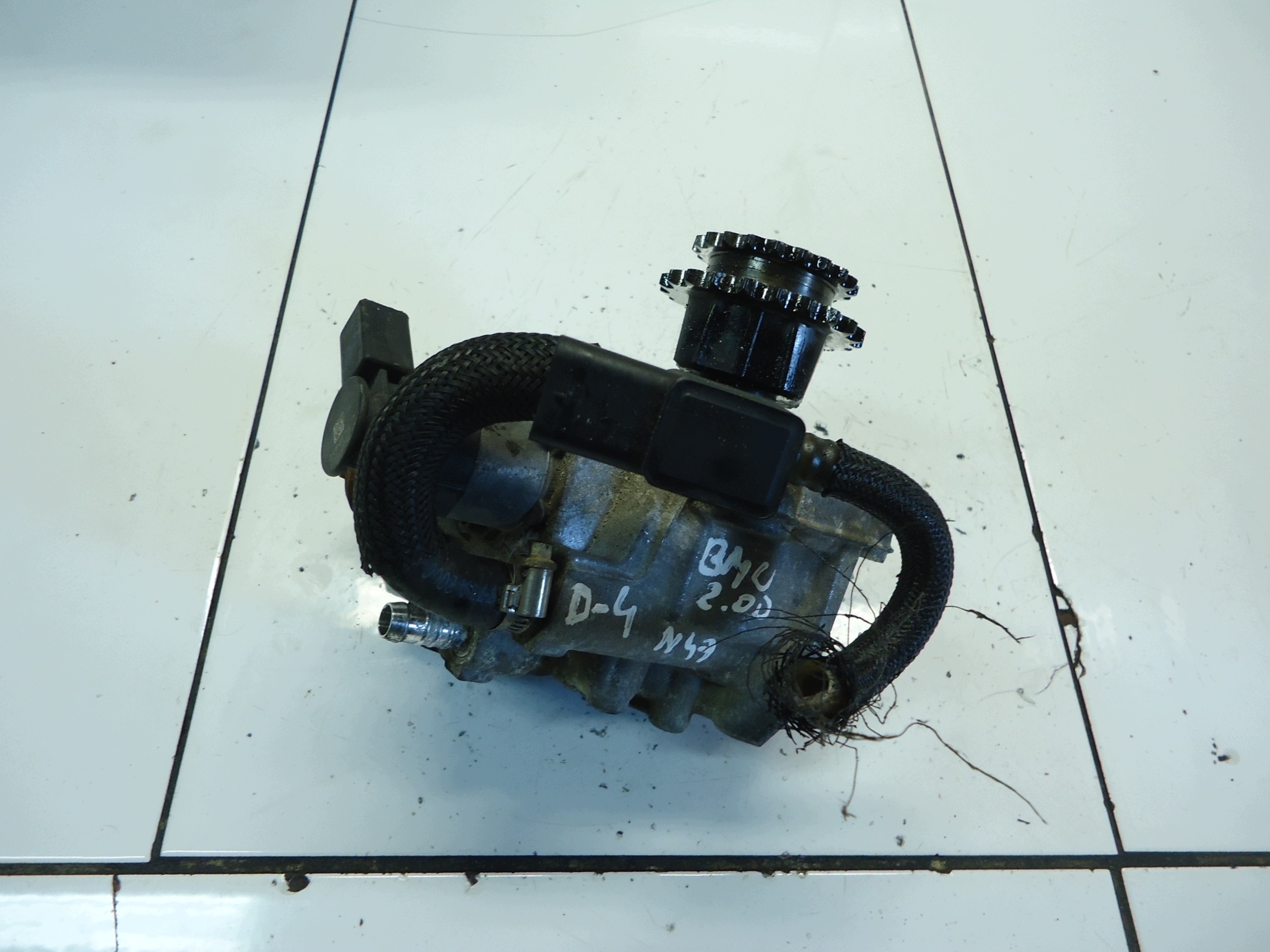 BMW F10 2.0D N47D20C Einspritzpumpe 0445010519