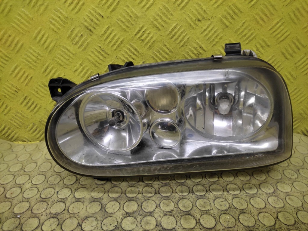 VW GOLF IV REFLEKTOR light left front