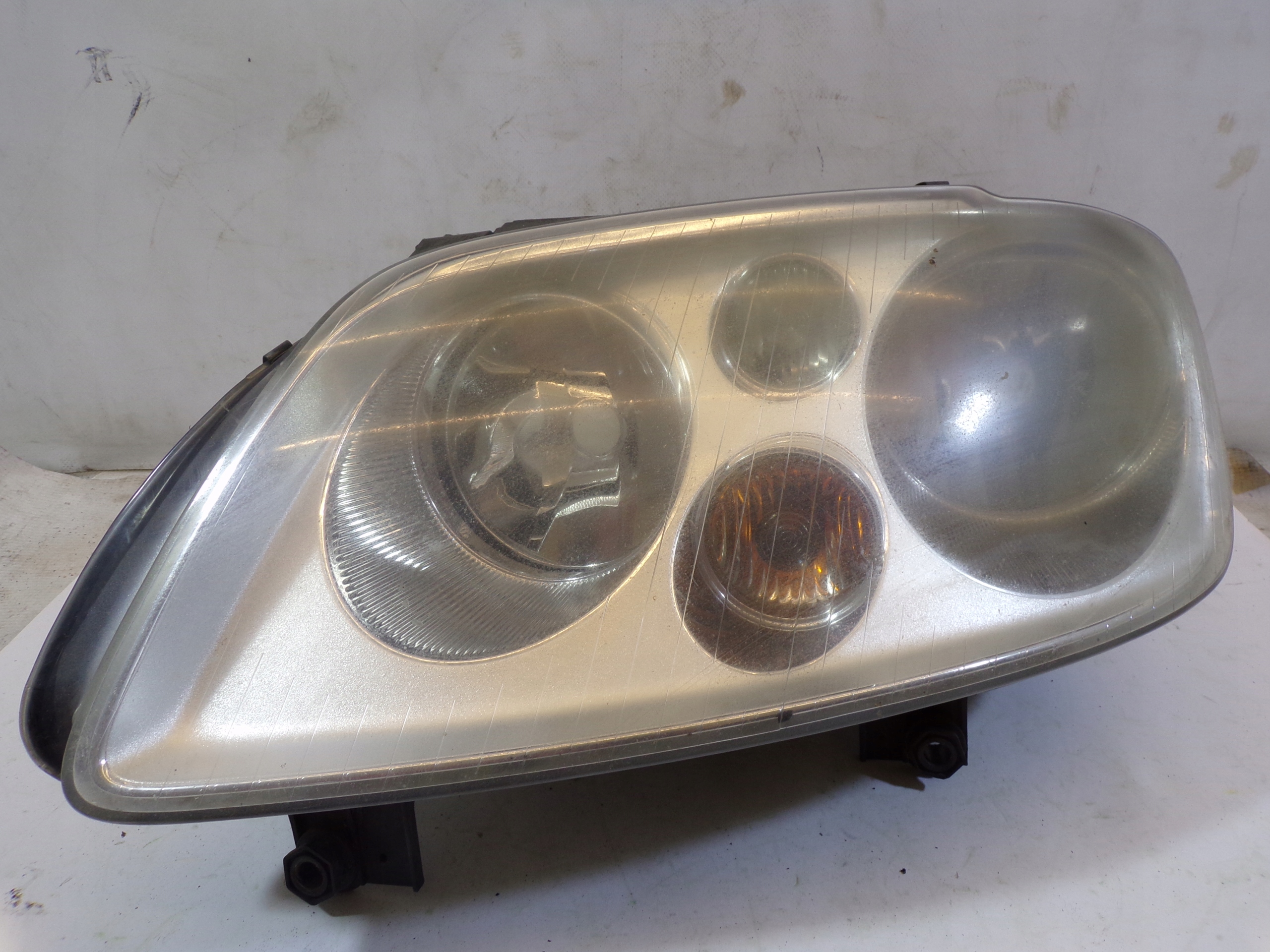 light left front front VOLKSWAGEN TOURAN 1 and (1) (K)