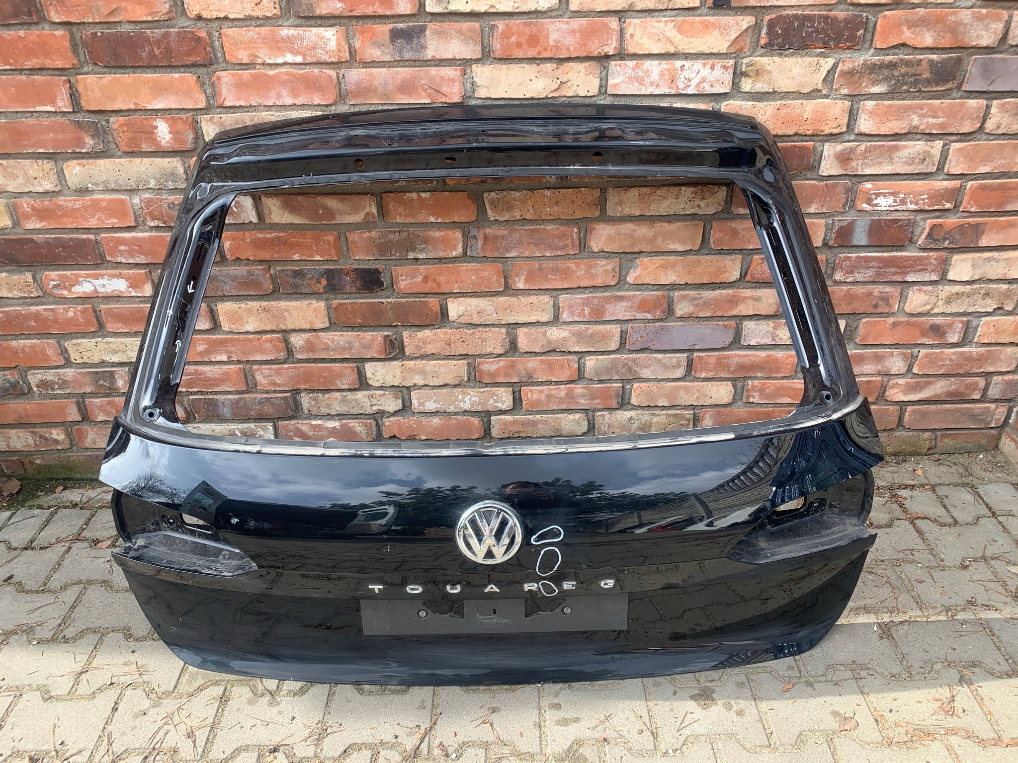 VOLKSWAGEN TOUAREG III 2018 2019 KLAPA TYLNA PŃ