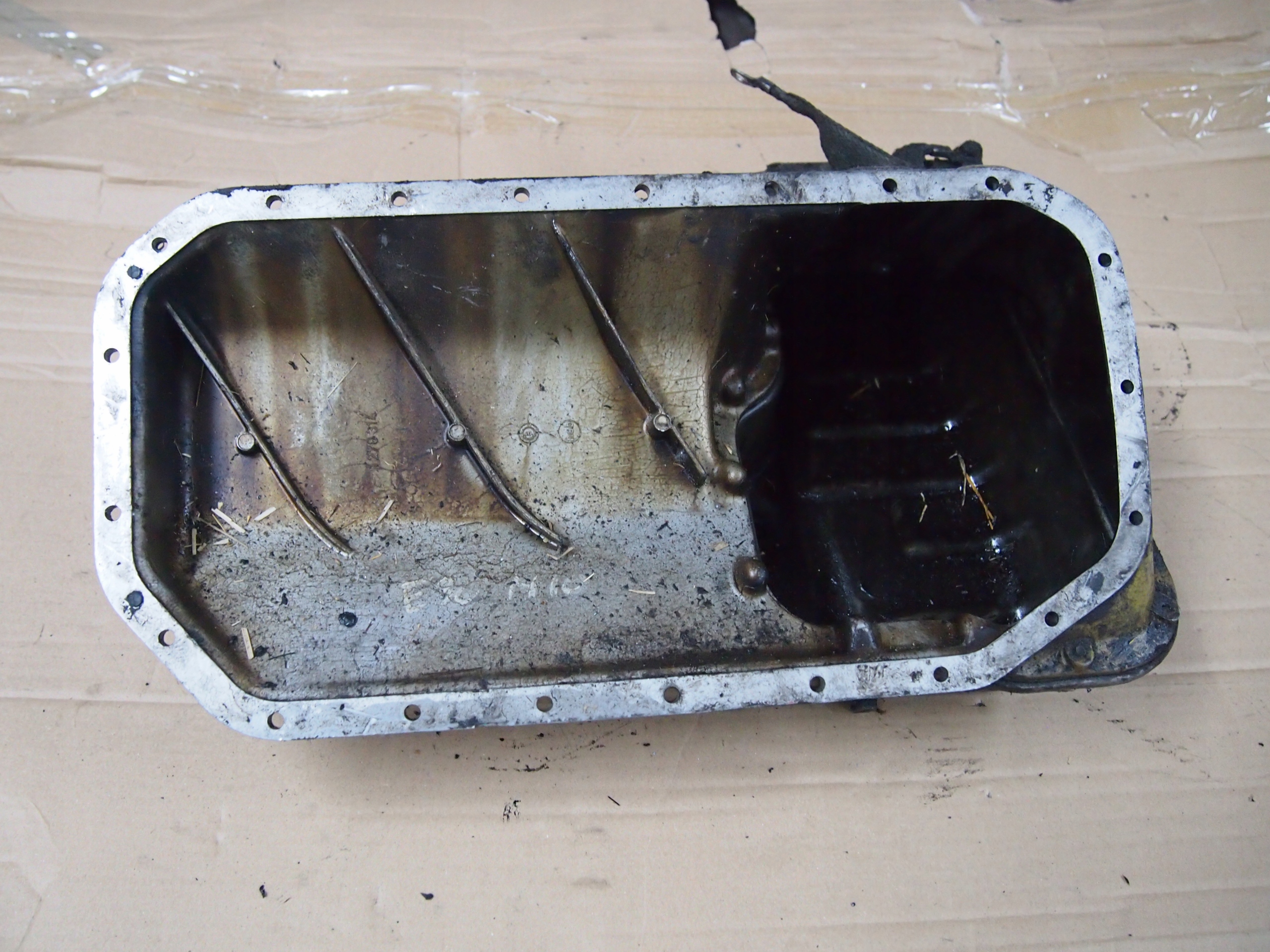 Bmw e30 316 318 M10 Miska olejowa