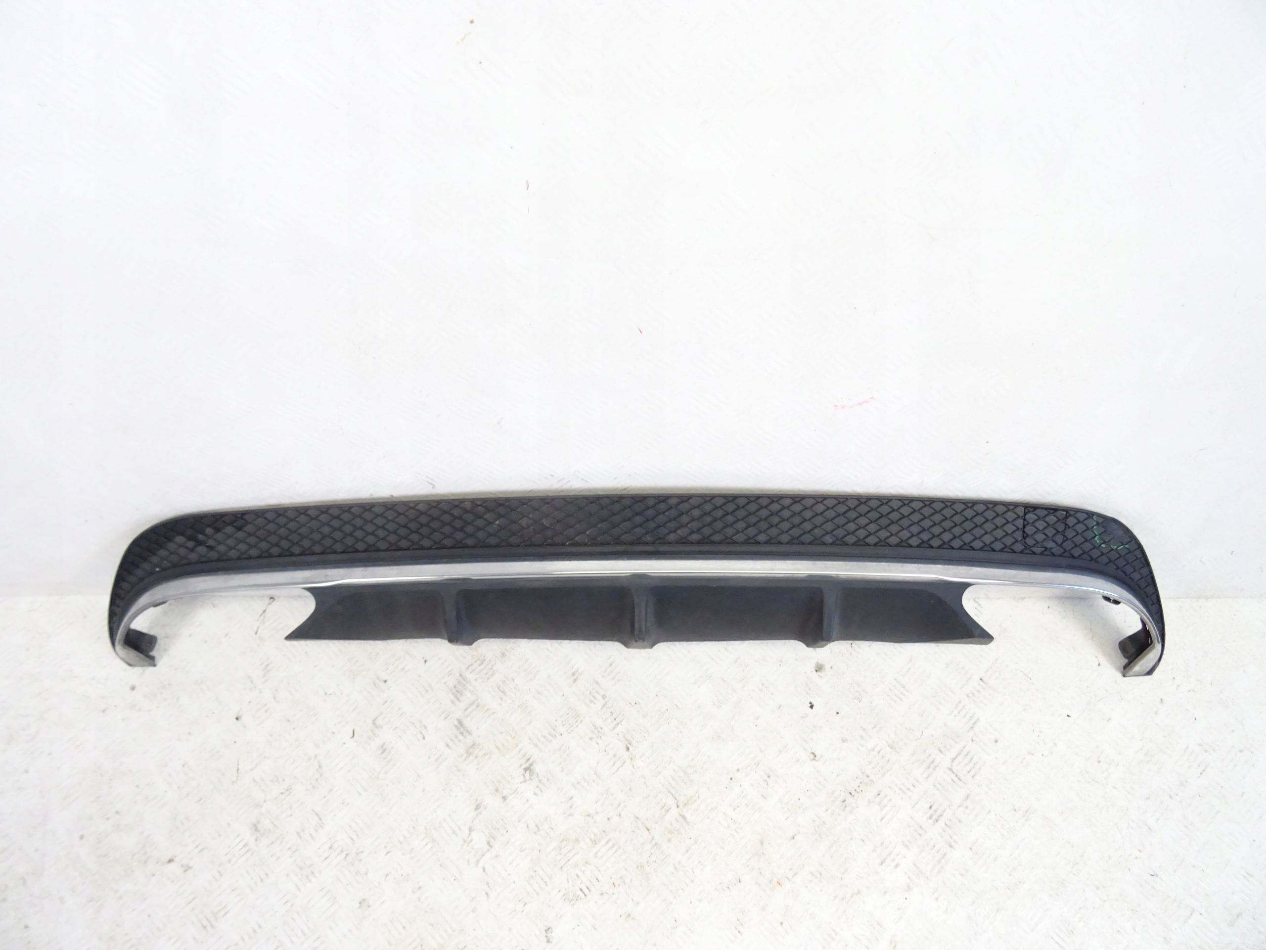 MERCEDES E-KLASA 207 AMG spoiler diffusore Paraurti posteriore posteriore