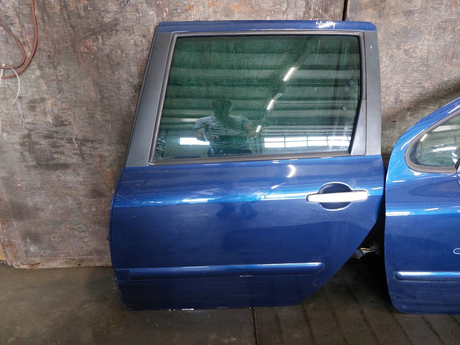 DRZWI KOMPLETNE LEWY PRZÓD + LEWY TYŁ PEUGEOT 307 I SW KOMBI EGED Kolor niebieski