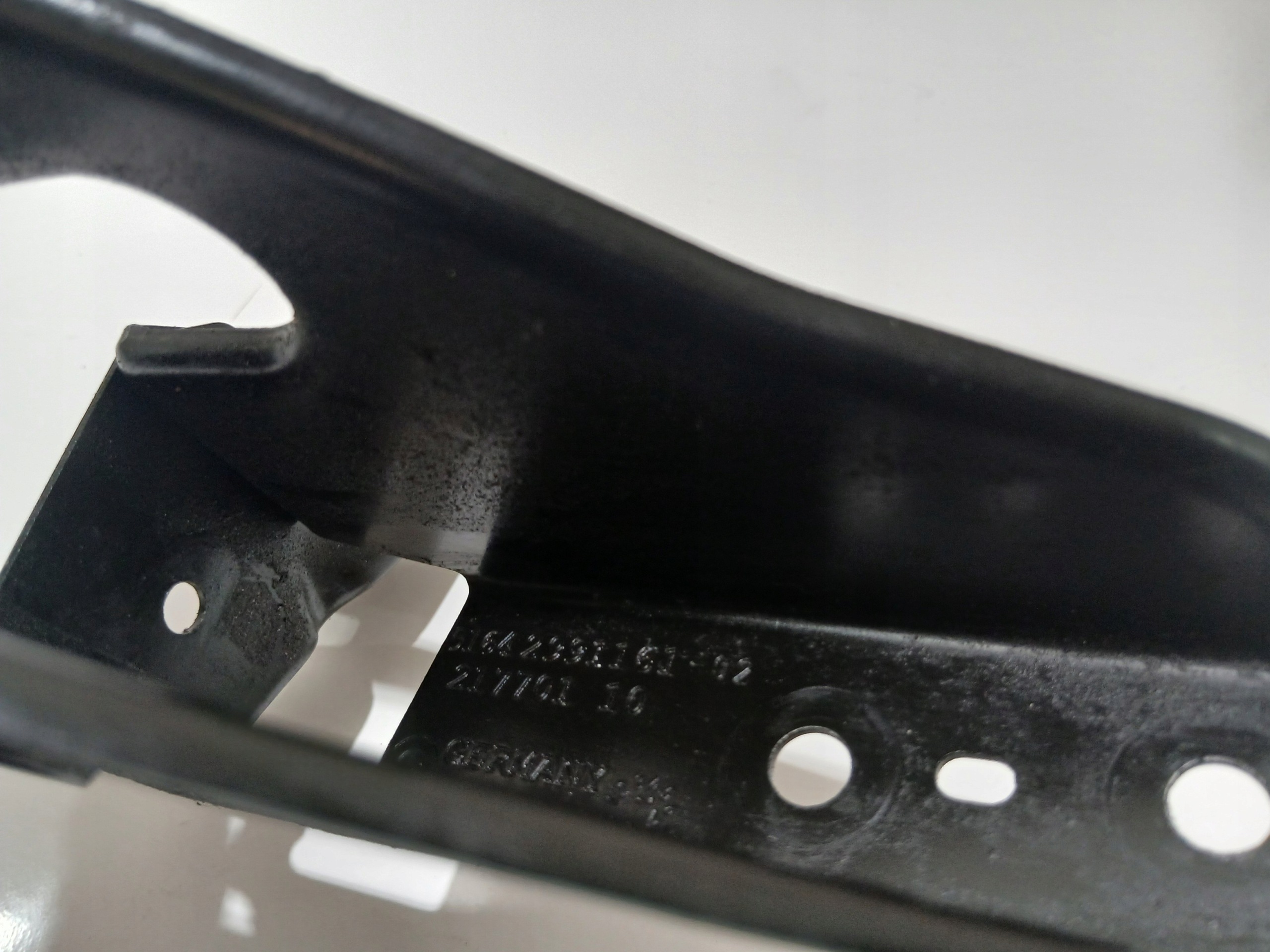 holder of a lock bonnets left front BMW X1 E84 OE 2991161