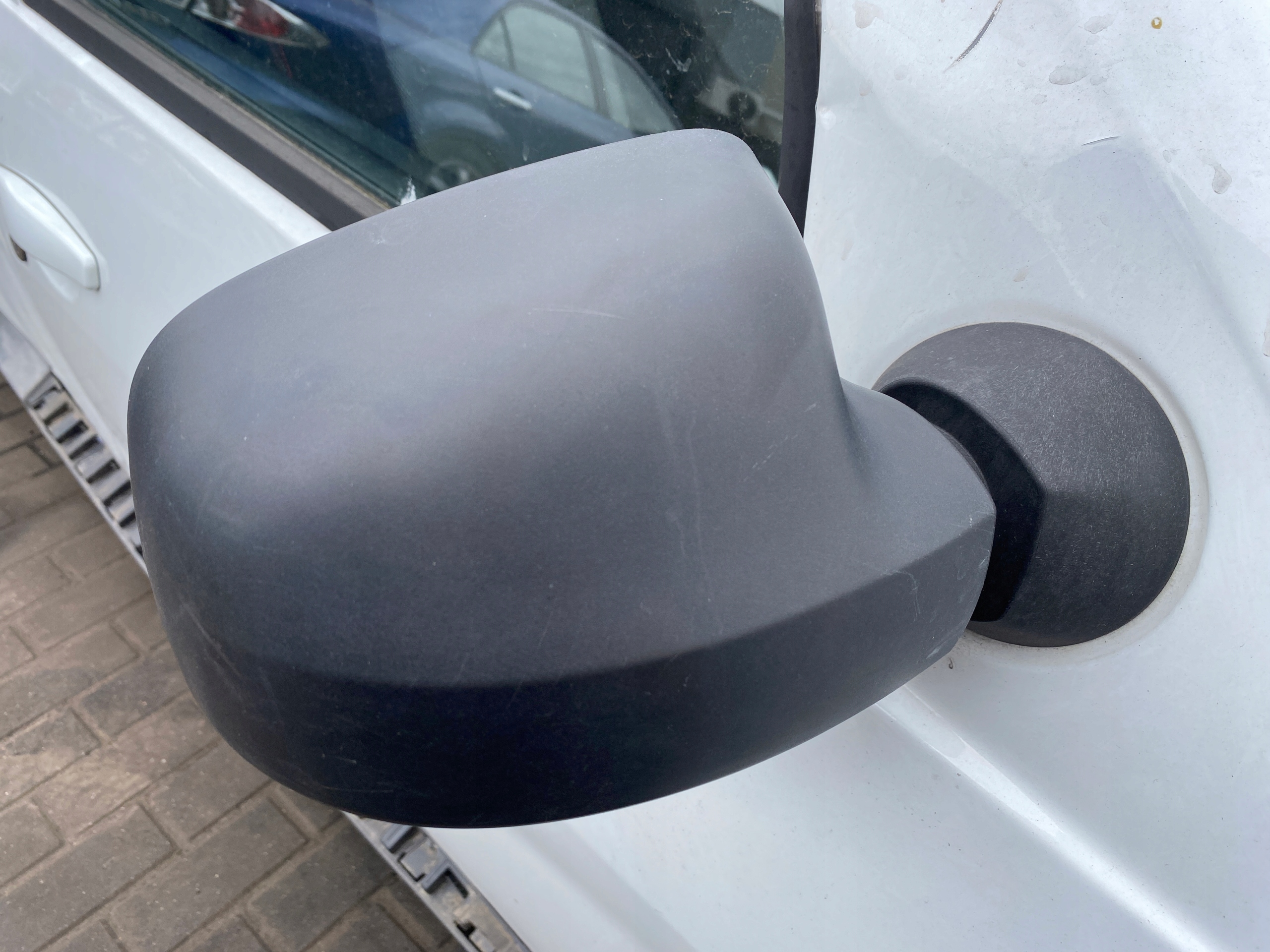 Dacia Duster 1 and 10-18 mirror right electrics