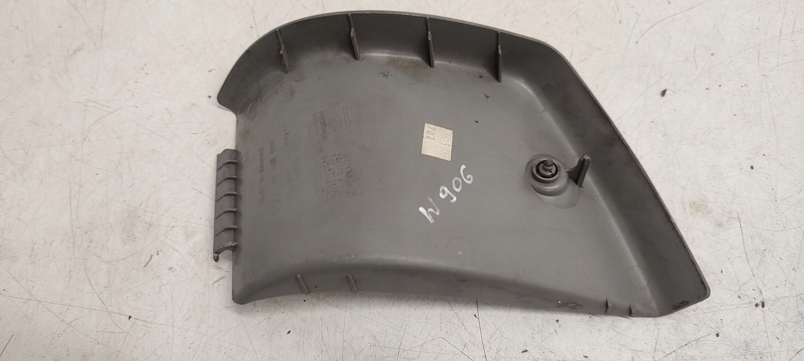 cover spoiler Mercedes Sprinter 906