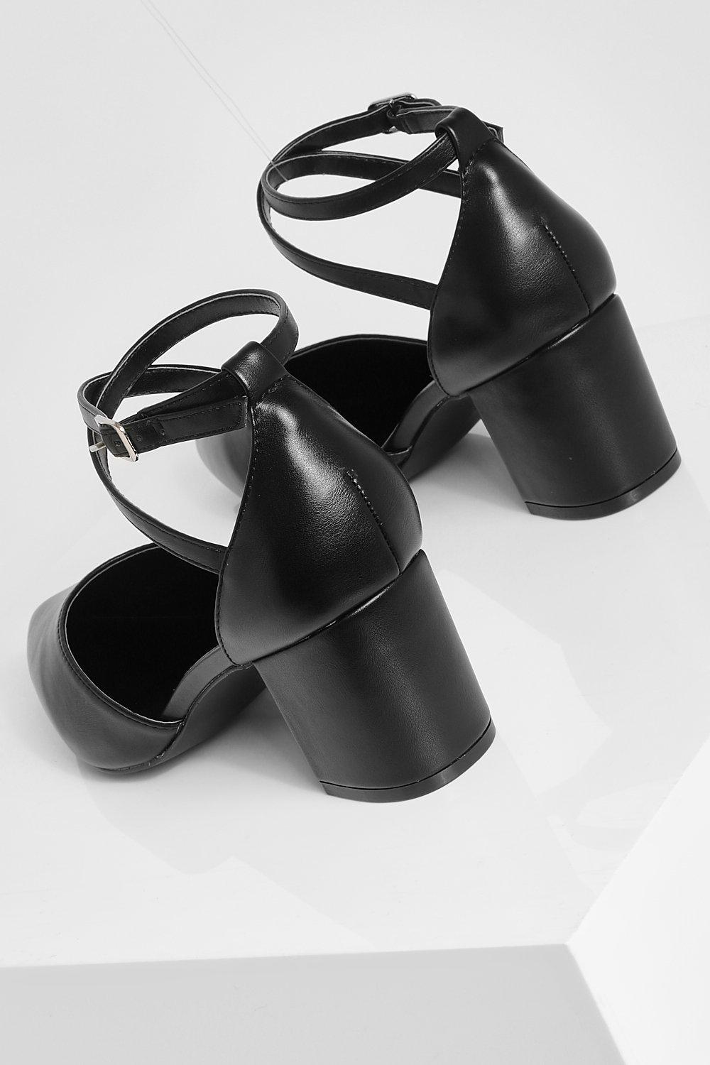 BOOHOO CZARNE CZÓŁENKA PASEK SZPIC 7U3 NG2__39 Rozmiar 39