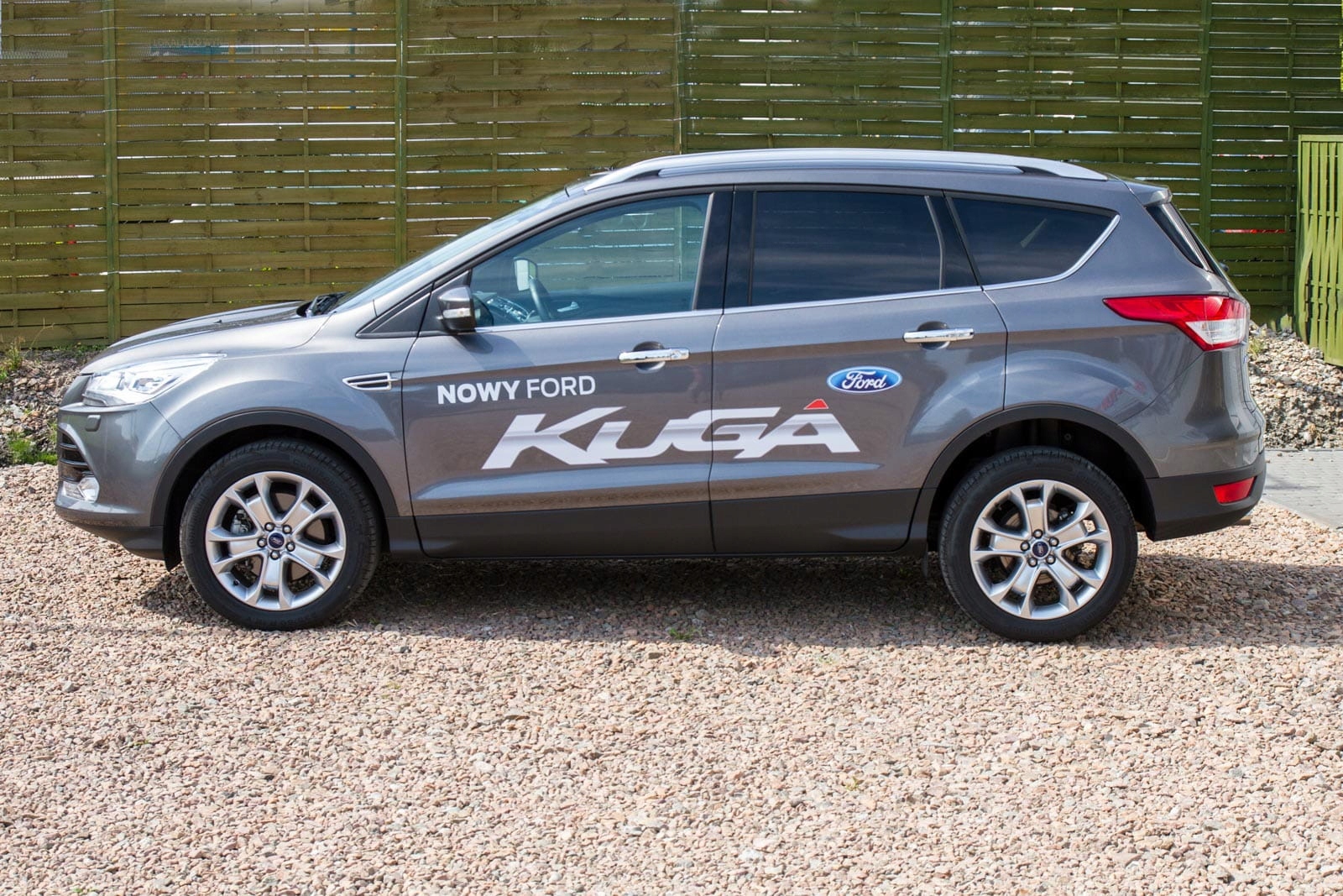 FORD KUGA II 2013-2019 OZDOBNE NAKŁADKI NA KLAMKI Producent inny
