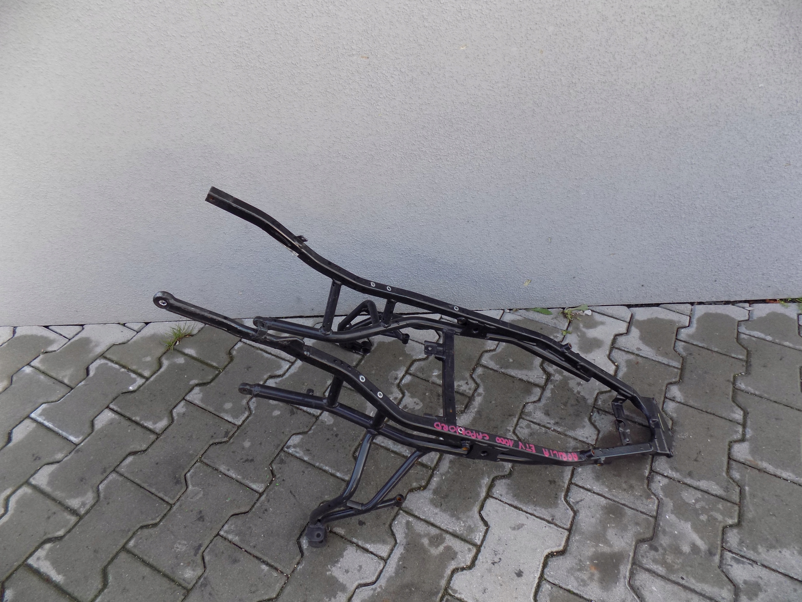 AP8121997 - APRILIA ETV 1000 CAPONORD ЗАДНИЙ ХВОСТ СТОЙКИ