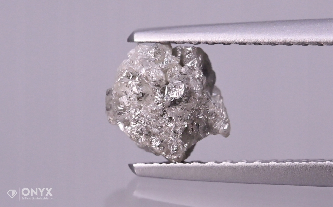 Diamant stříbrný hrudkující 7x6 mm
