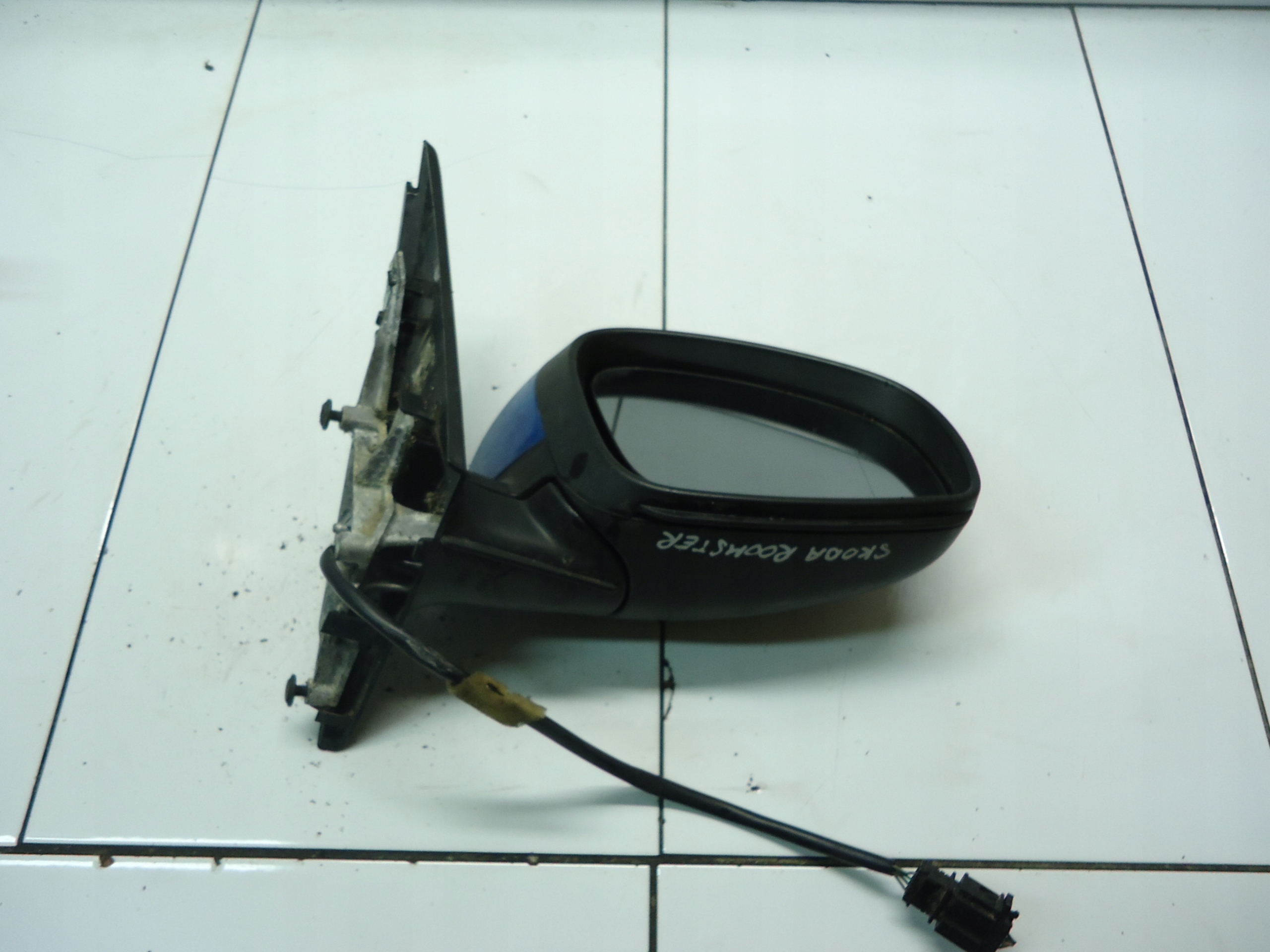 SKODA ROOMSTER mirror right 5 PIN UK