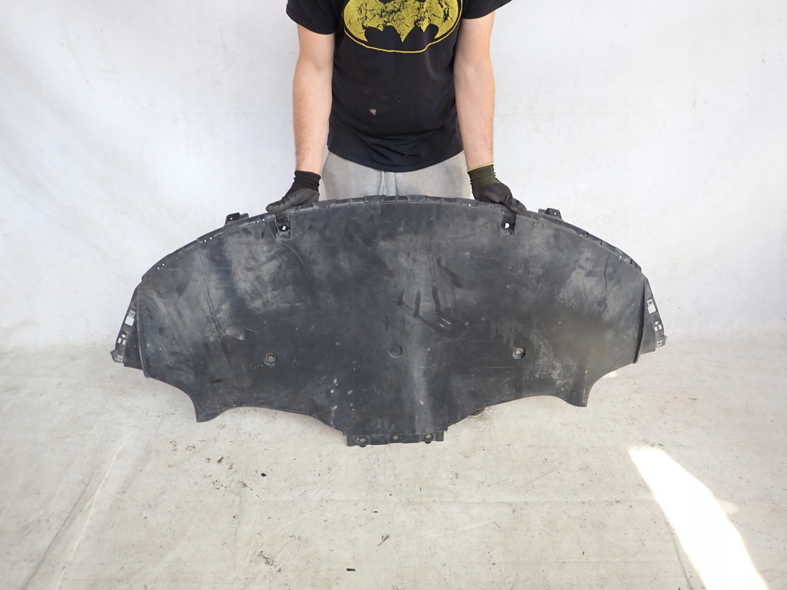 TESLA MODEL 3 III 17- abdeckung Blende Abdeckung der Stoßstange heck hinten