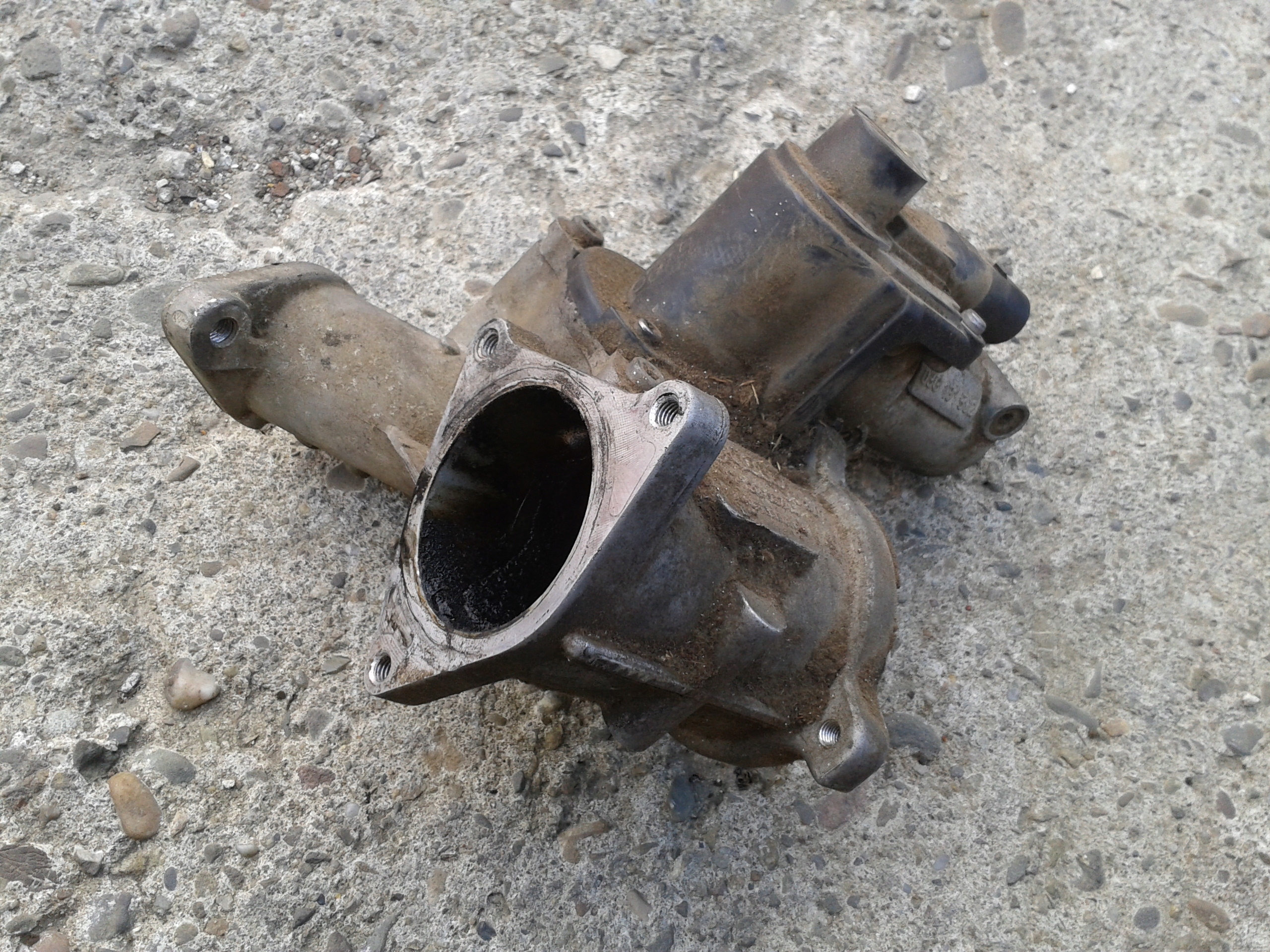 КЛАПАН EGR VW GOLF V 1.9 TDI BLS 03G129637A