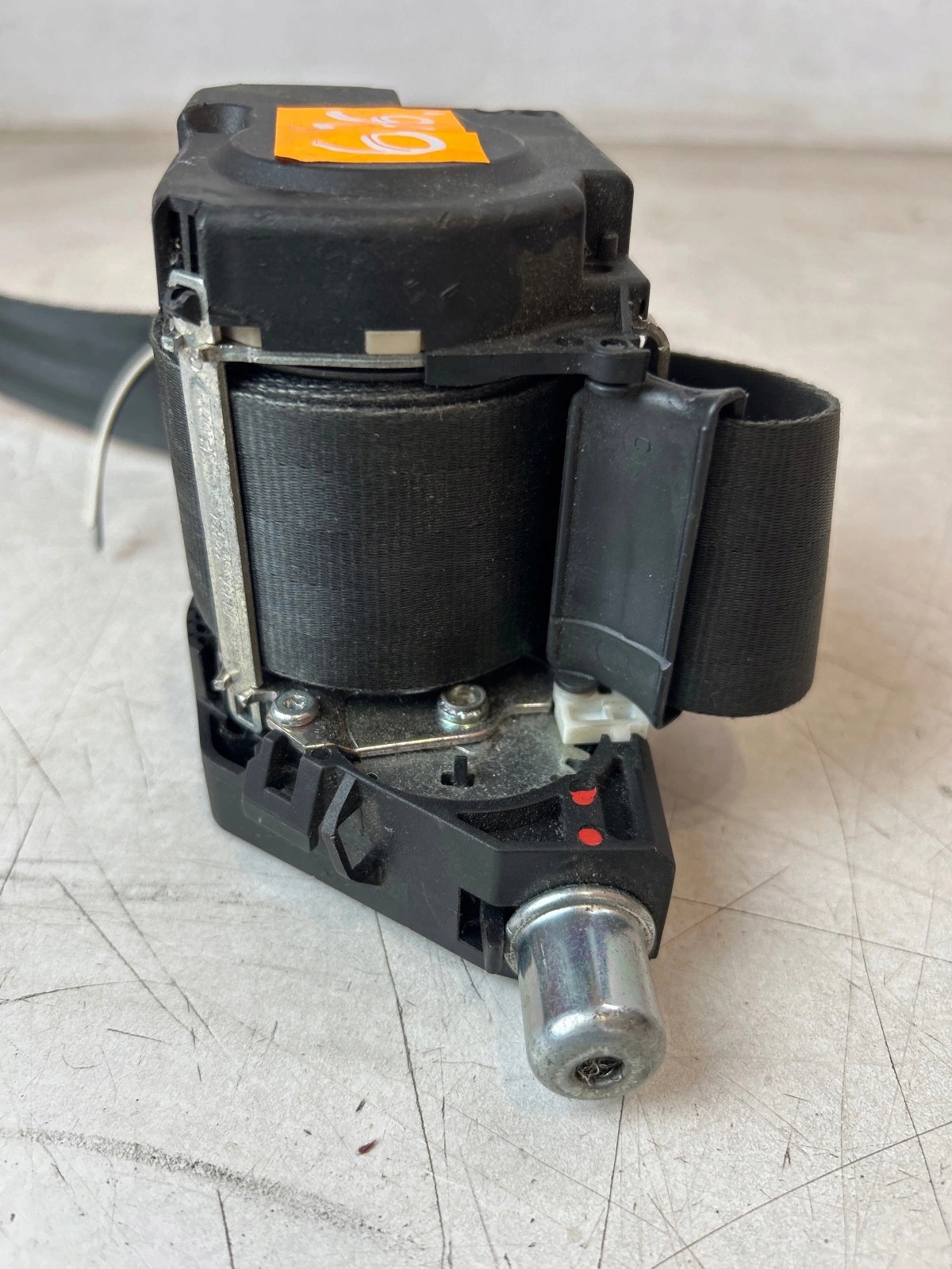 tension belt safety front front right Volkswagen Caddy III lift