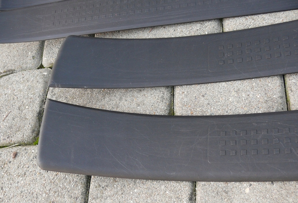 mouldings covers inner SLUPKA of the threshold AUDI A4 B6
