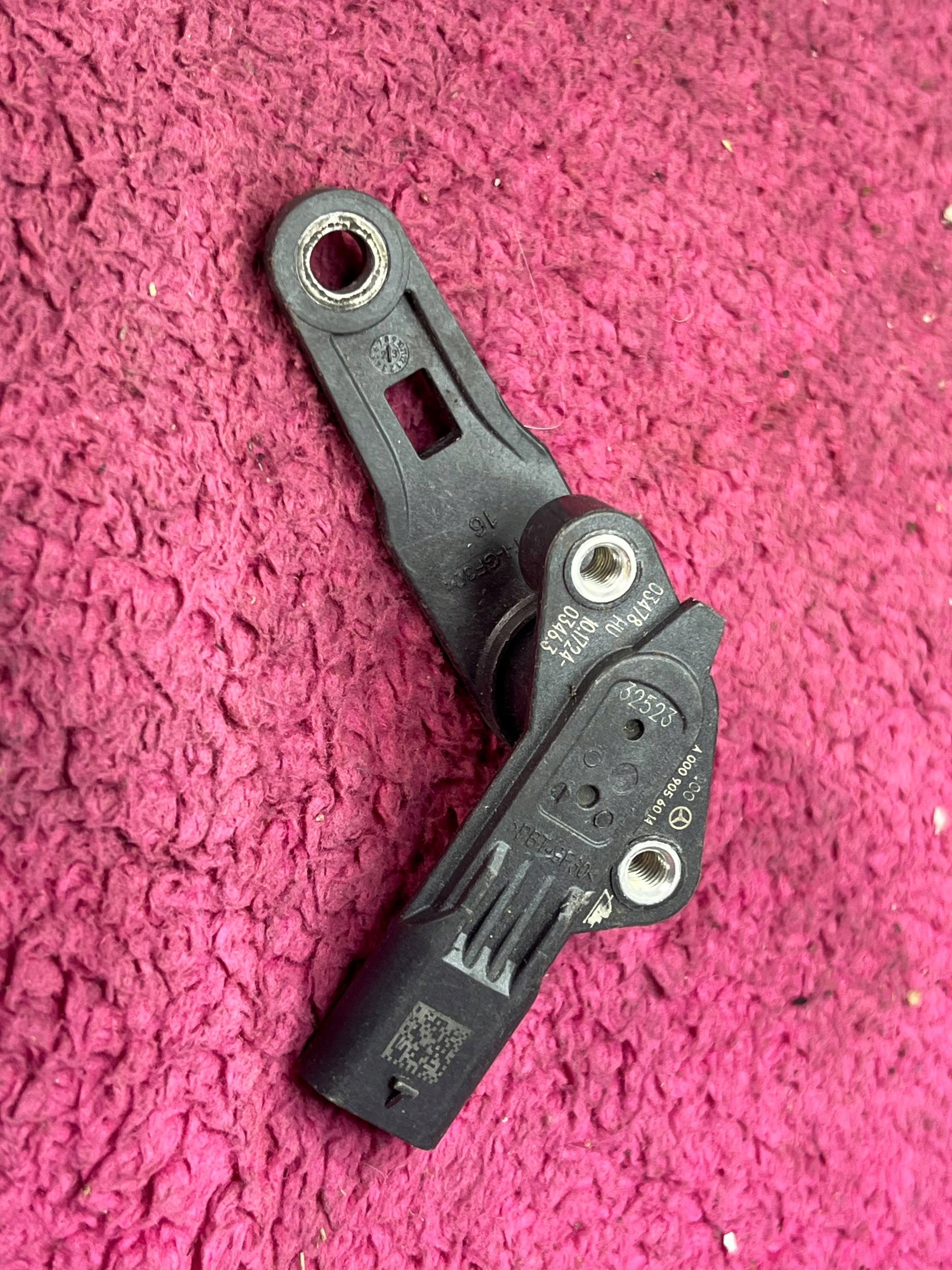 Original Sensor Mercedes-Benz A W176 A0009056014