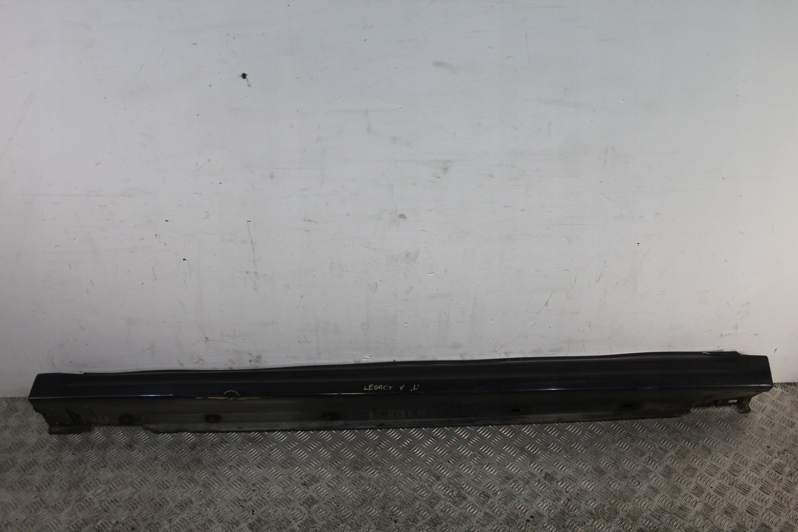 cap threshold threshold left SUBARU LEGACY V 5