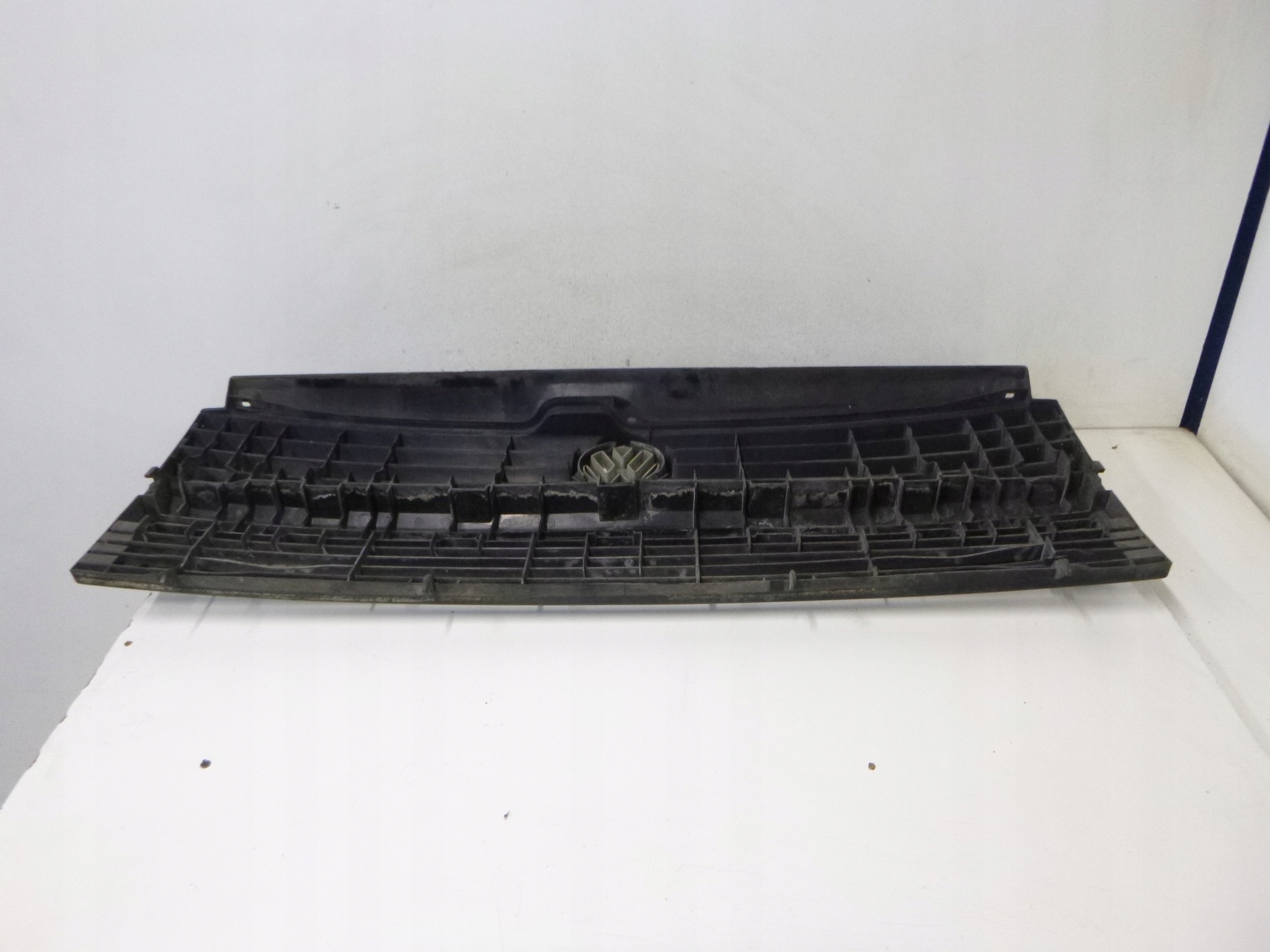 GRILL GRILL VOLKSWAGEN TRANSPORTER T4 1991R.