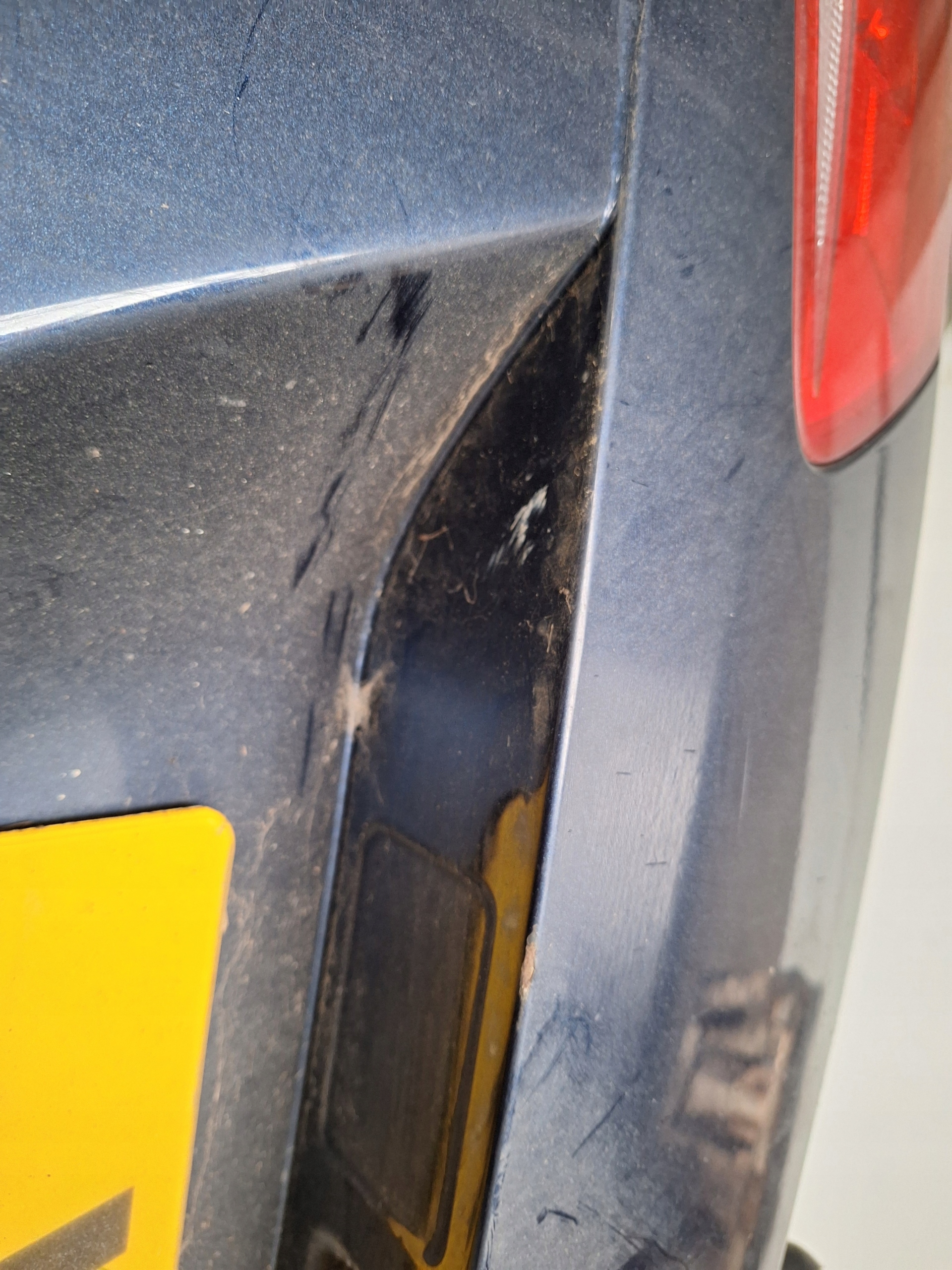 VOLKSWAGWNPASSAT B7 KOMBI 10-14 boot door LD5Q