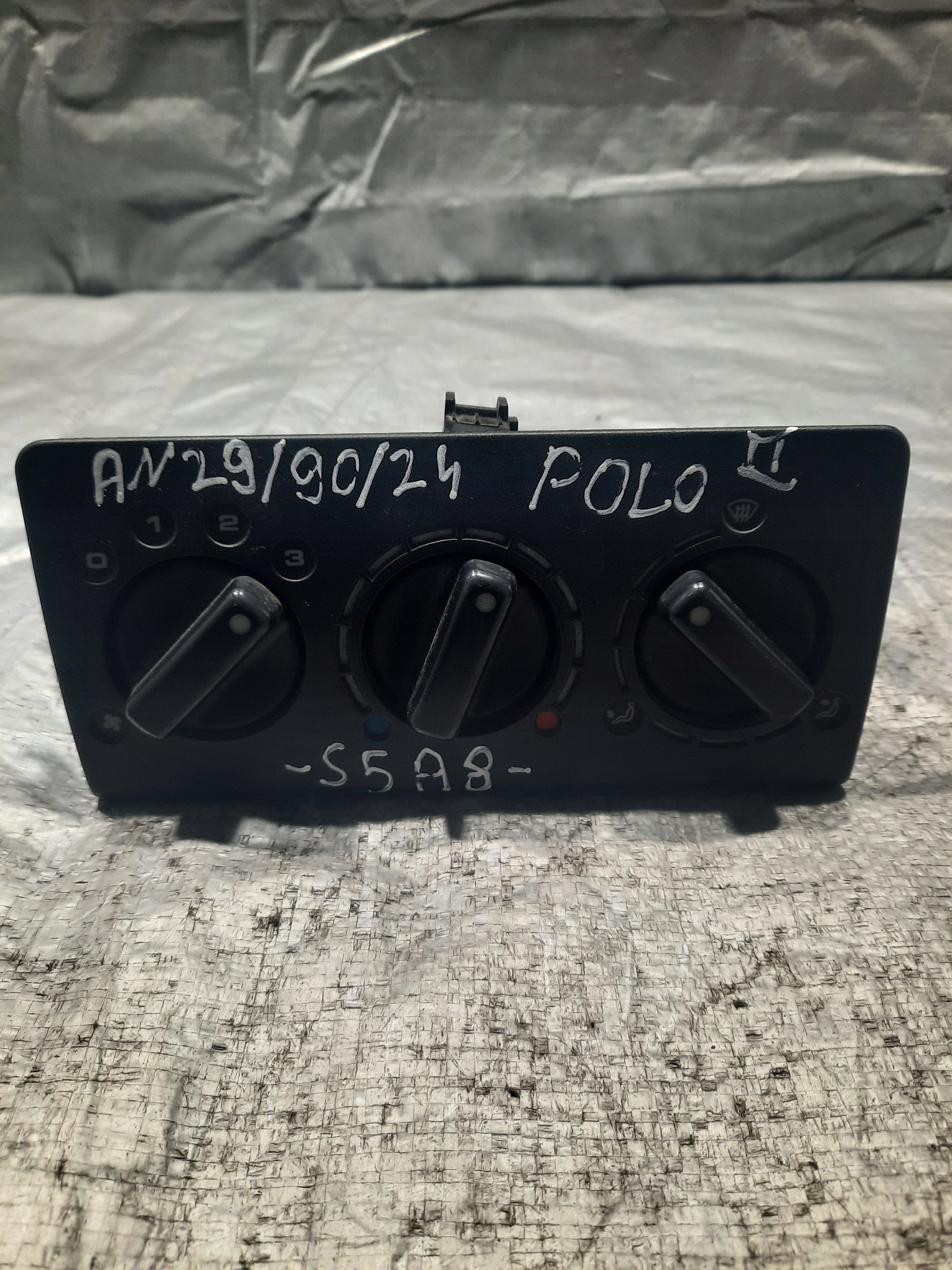 Panel BOCCHETTE Volkswagen OE 867819045A
