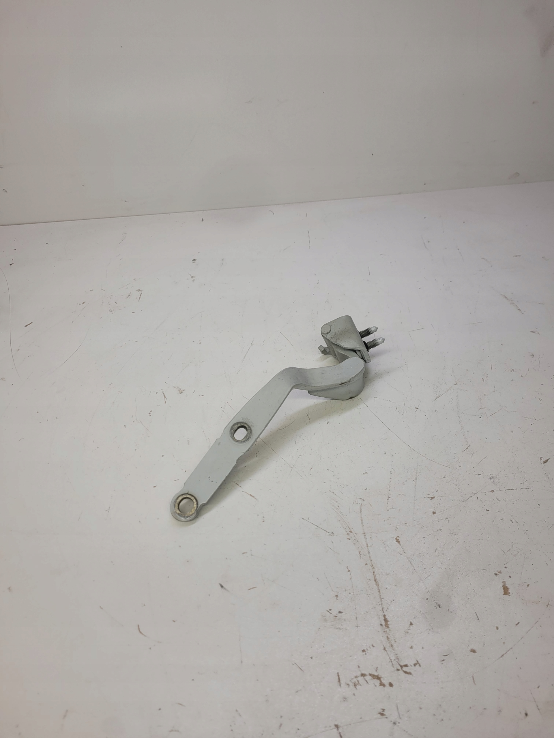 hinge bonnet right rear part AUDI A1 8X 8X3827300A