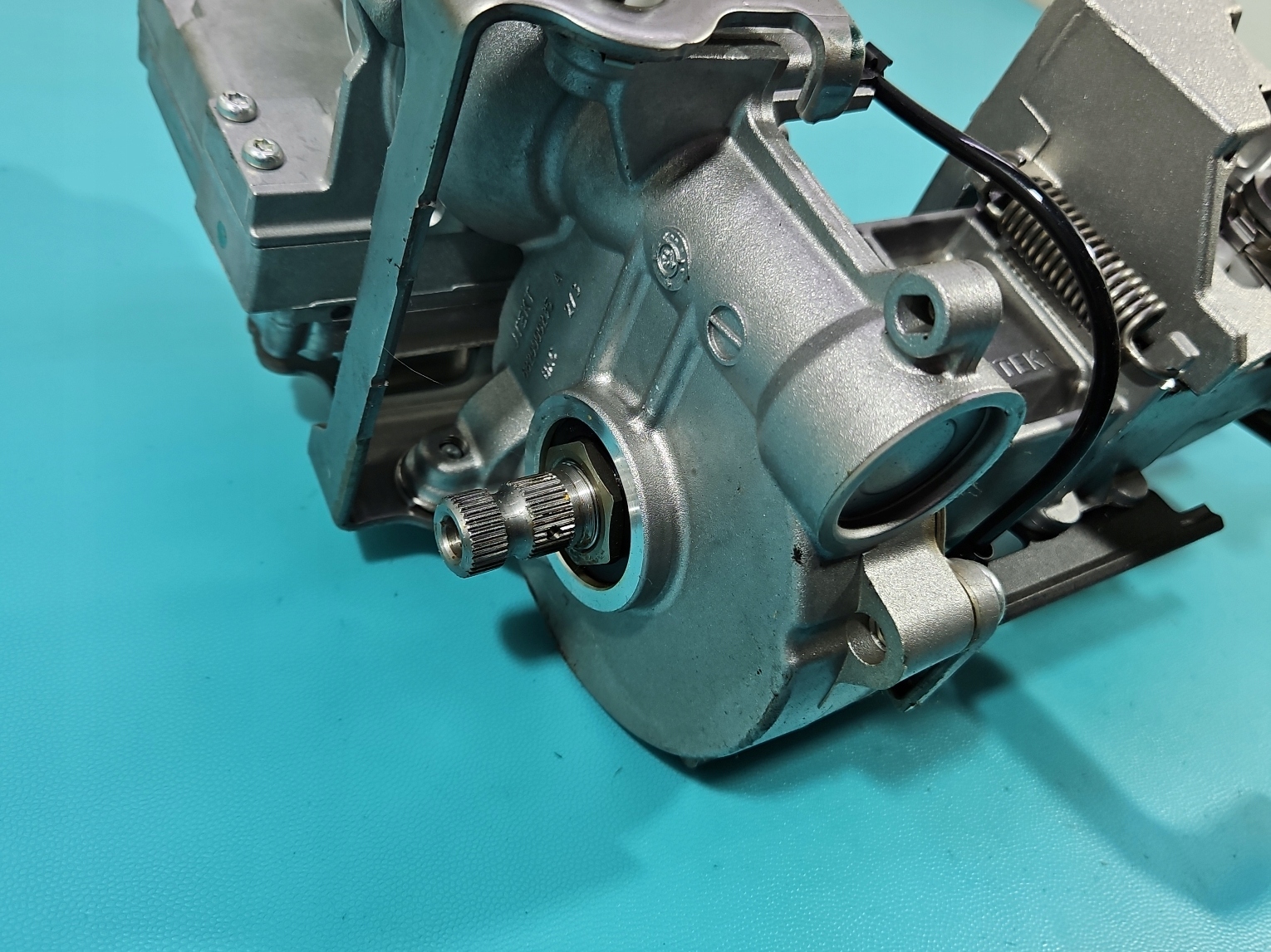 насос гур renault CAPTUR и 488100634R 0.9 TCE