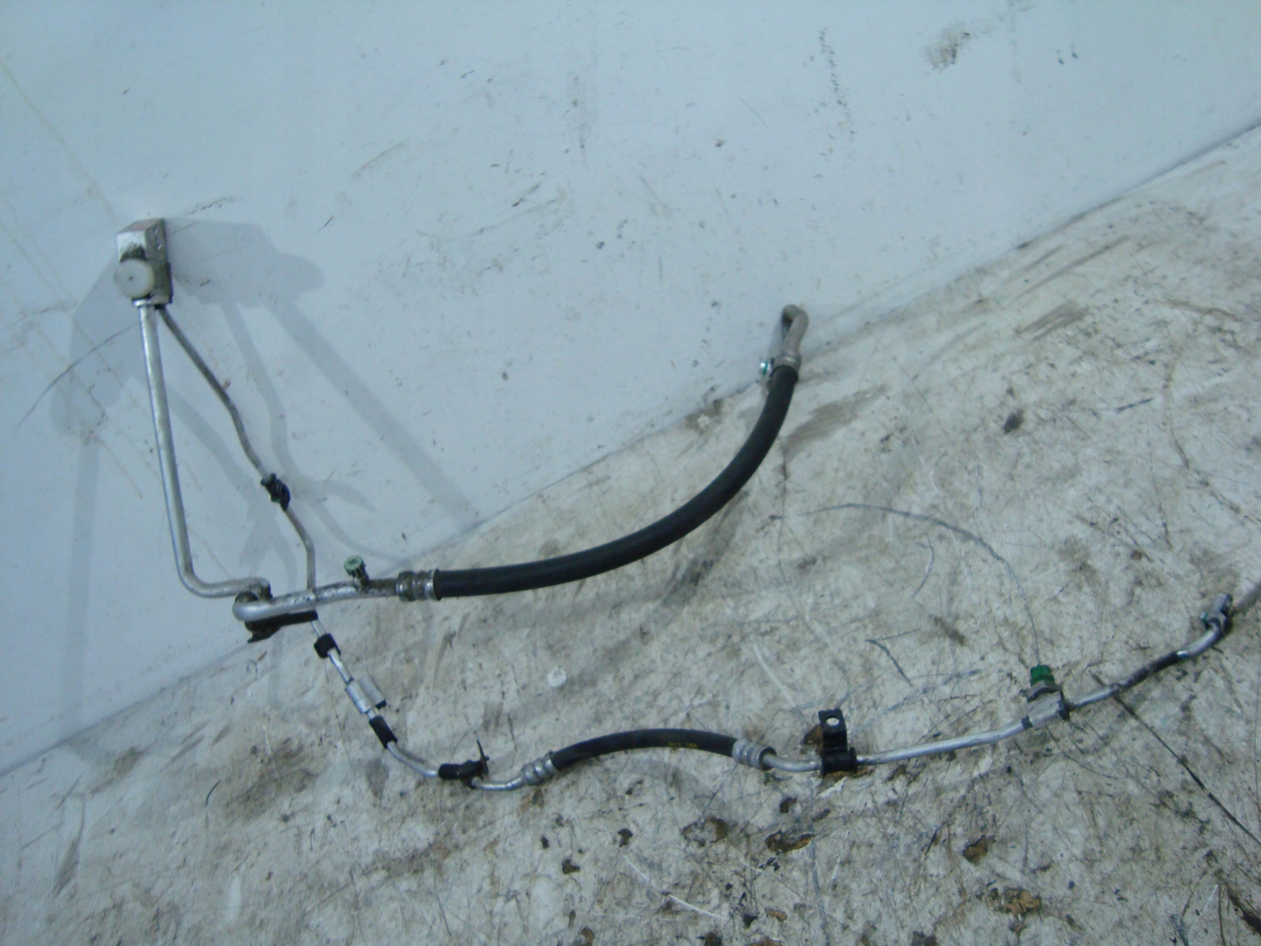 ТРУБКА КОНДИЦИОНЕРА 1,1 KIA PICANTO И 03-11